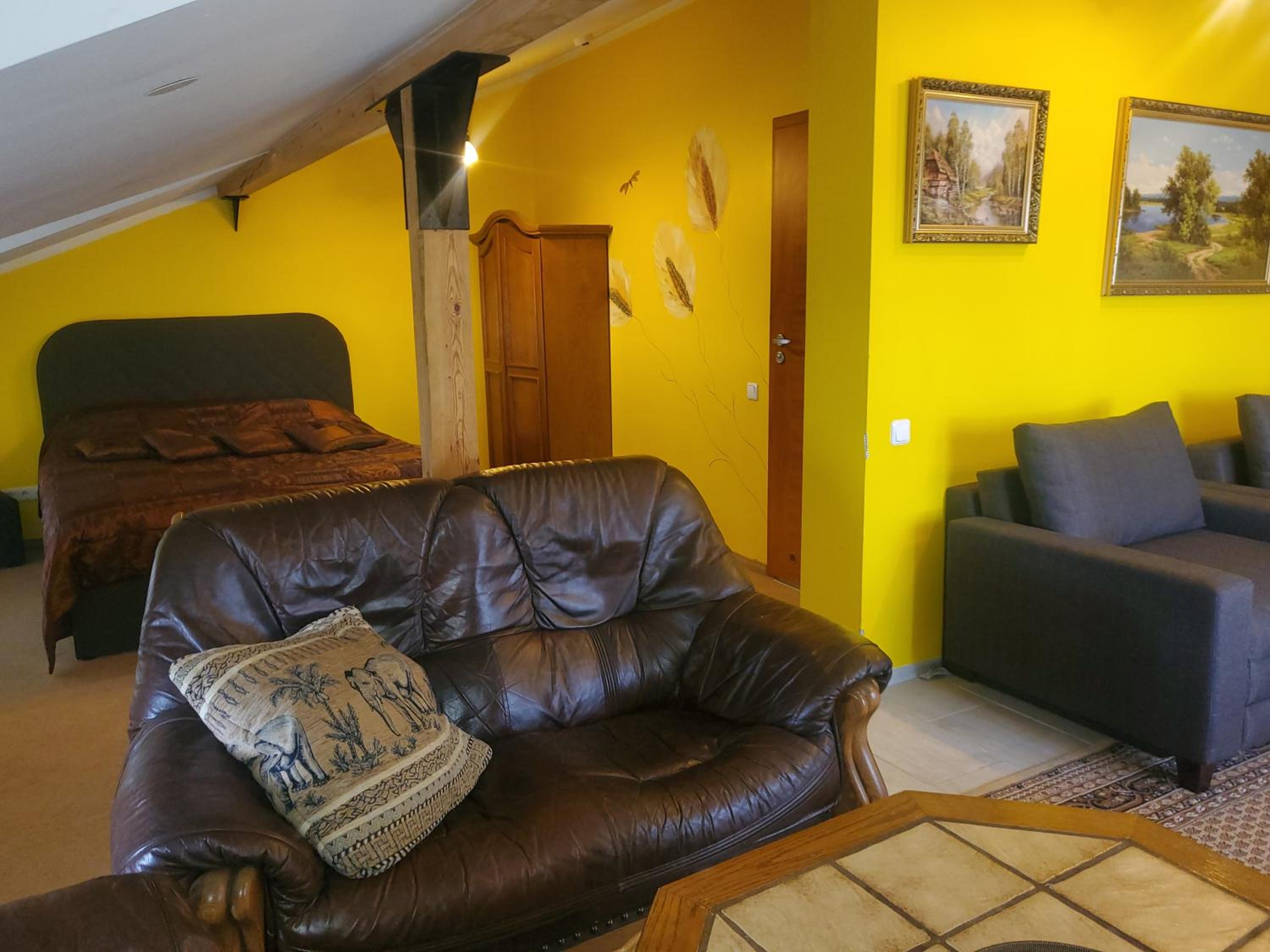 Deluxe Triple Room - Photo 21