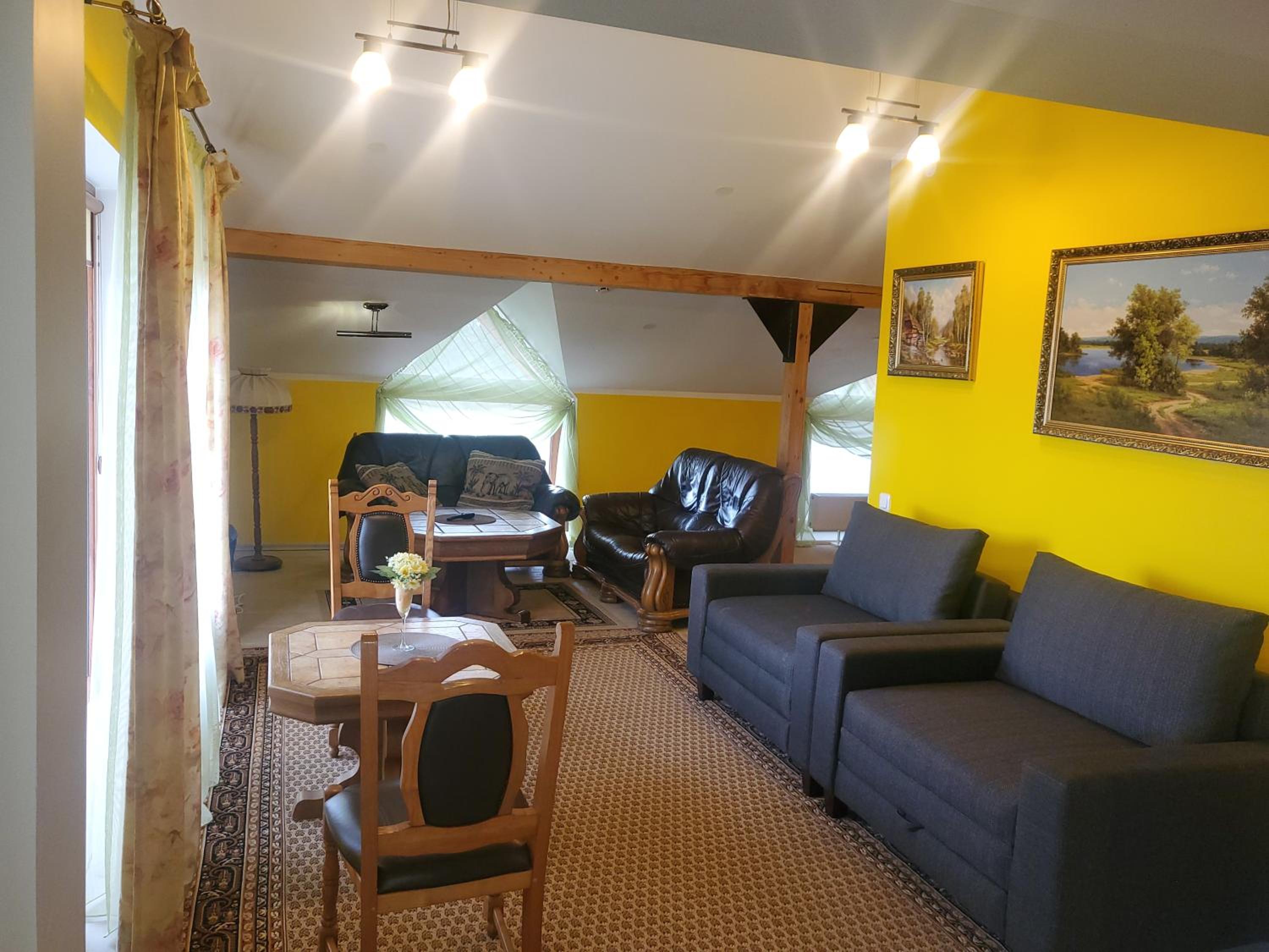 Deluxe Triple Room - Photo 19