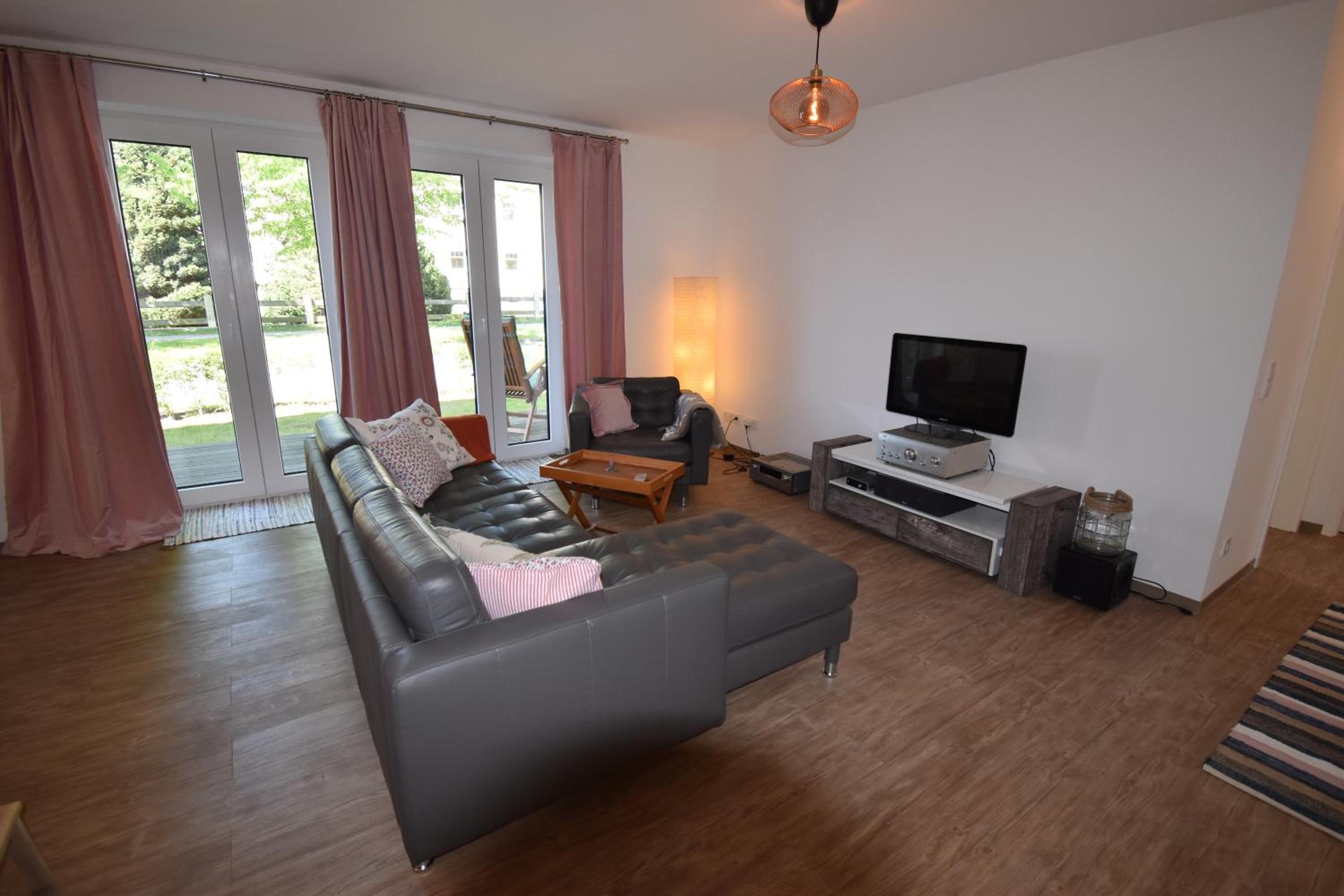 Apartment with Terrace photo 1