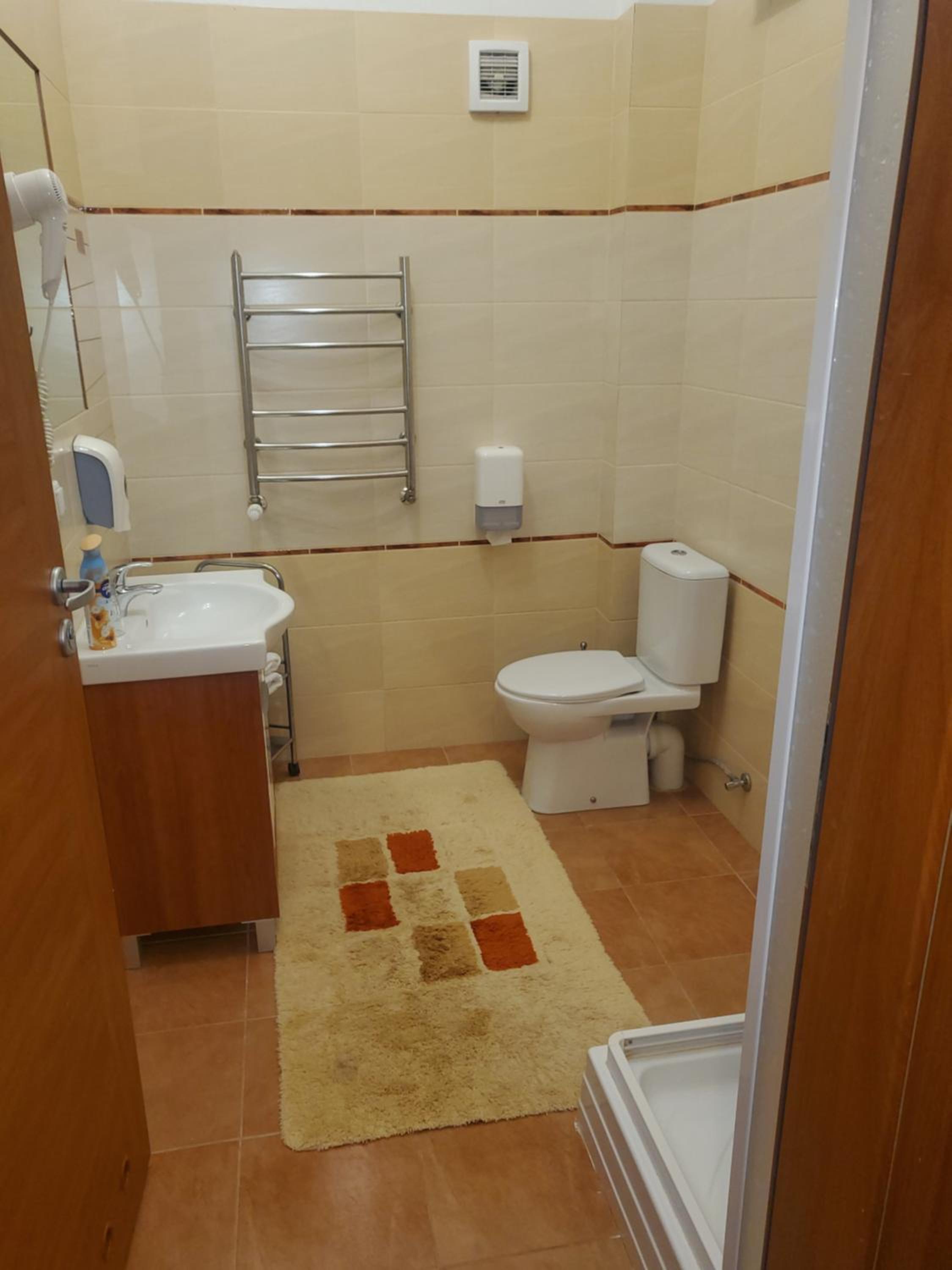 Deluxe Triple Room - Photo 17