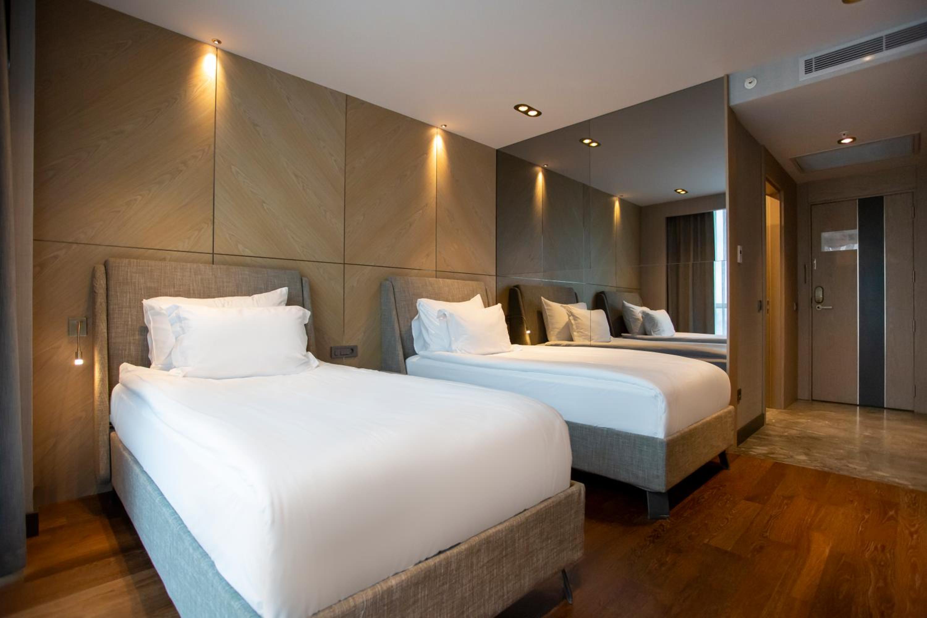 Deluxe Twin Room - Photo 5