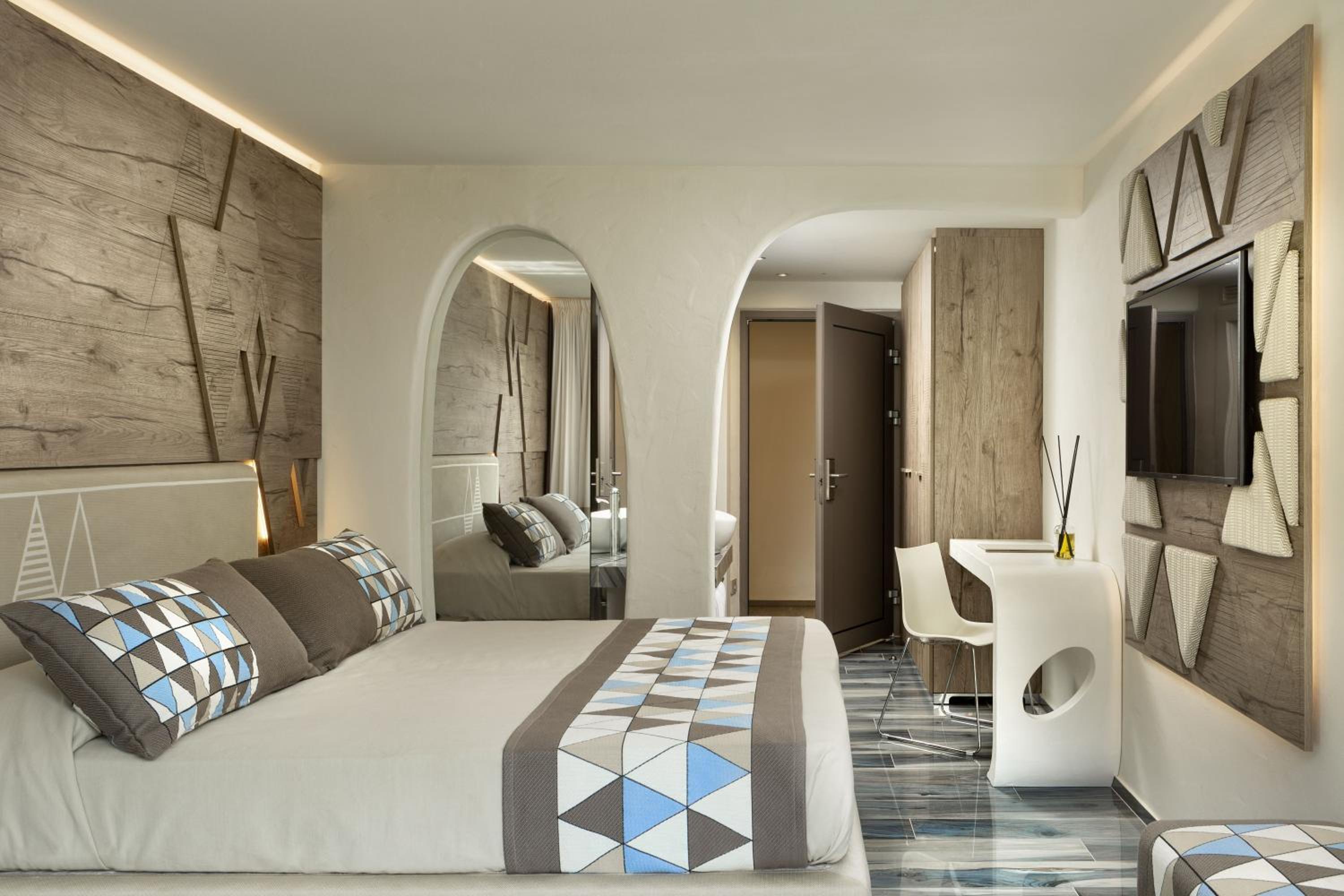 Double or Twin Room with Garden View photo 3