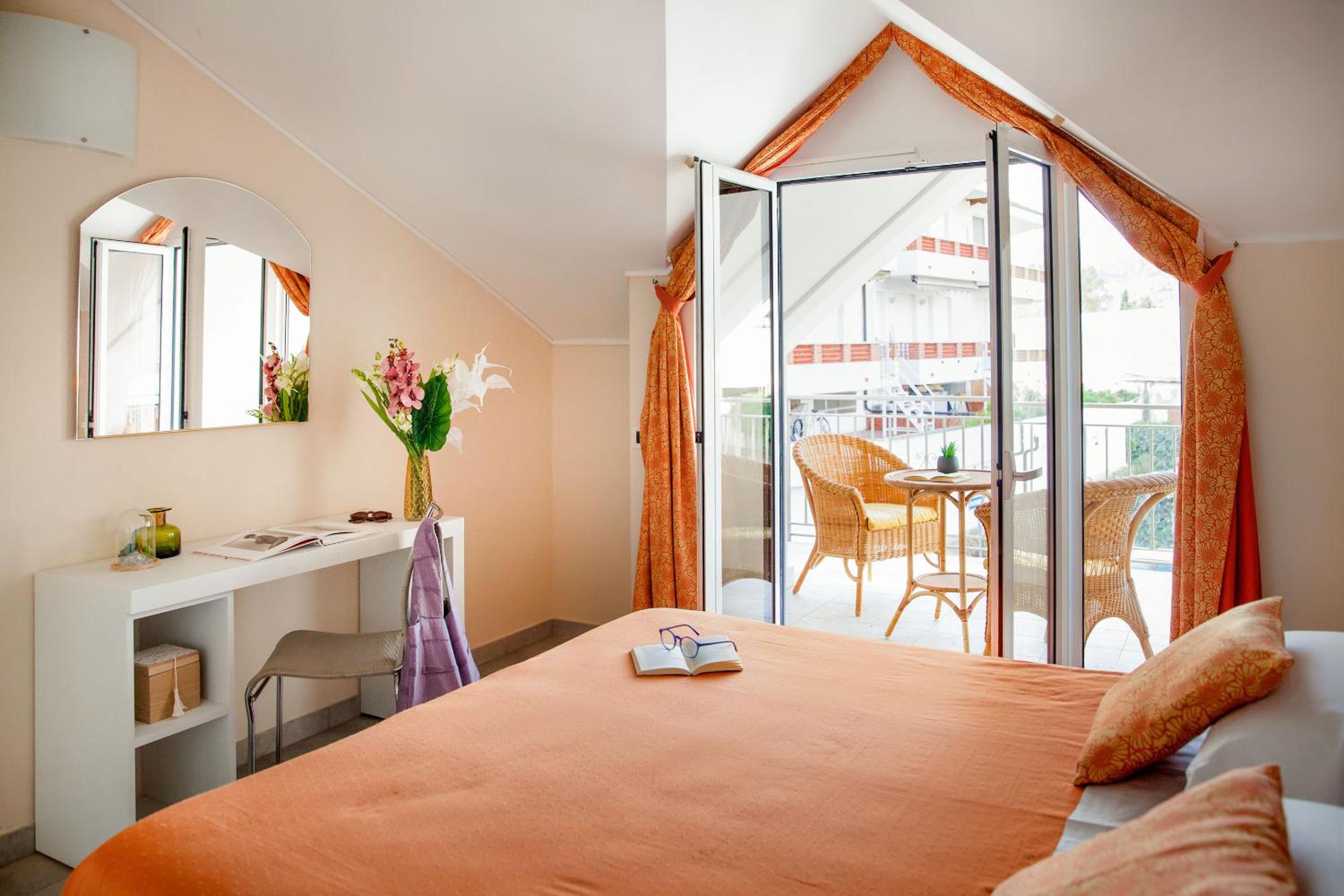 One-Bedroom Apartment (3 Adults) photo 1
