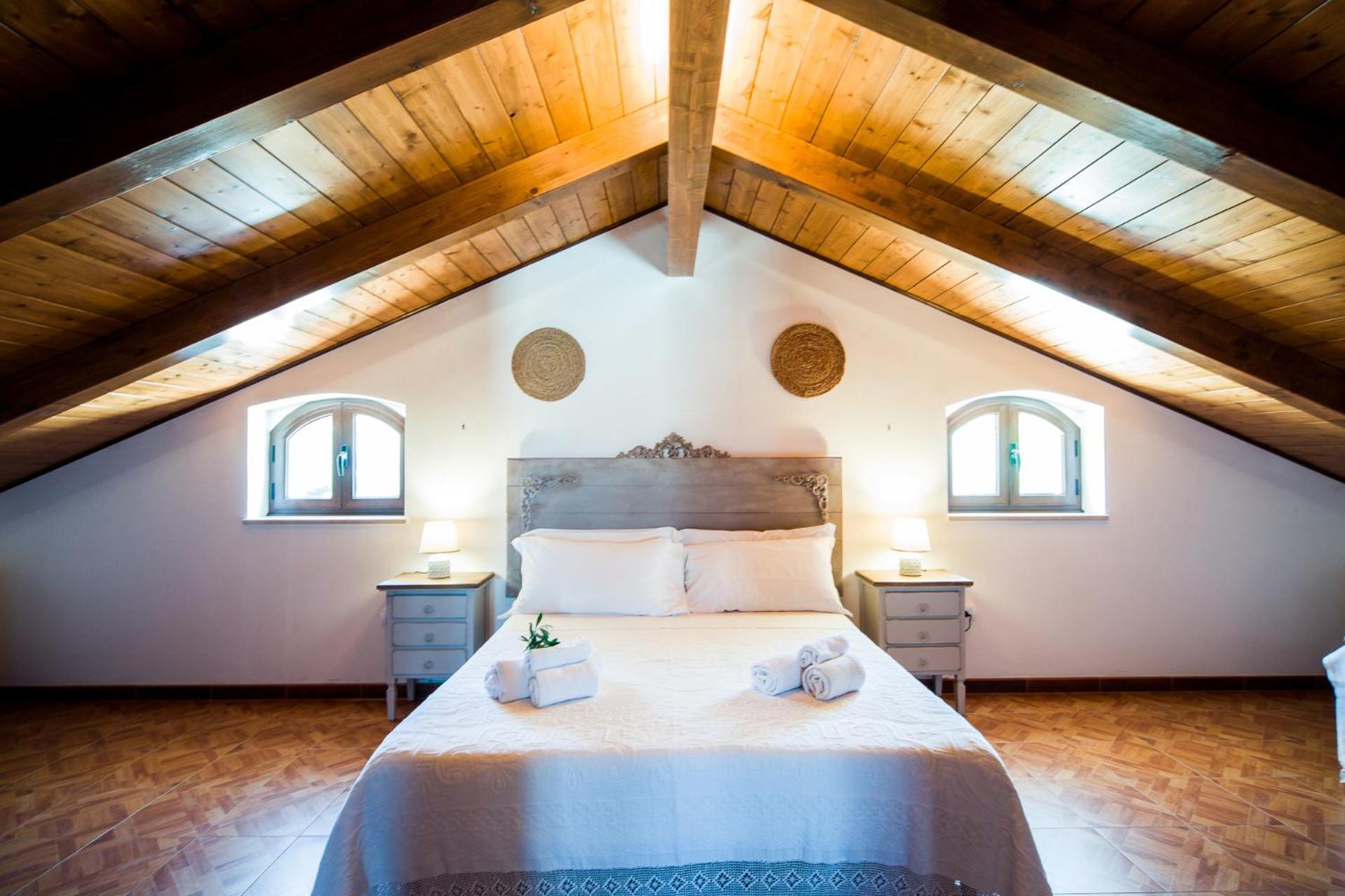 Deluxe King Suite - Photo 1