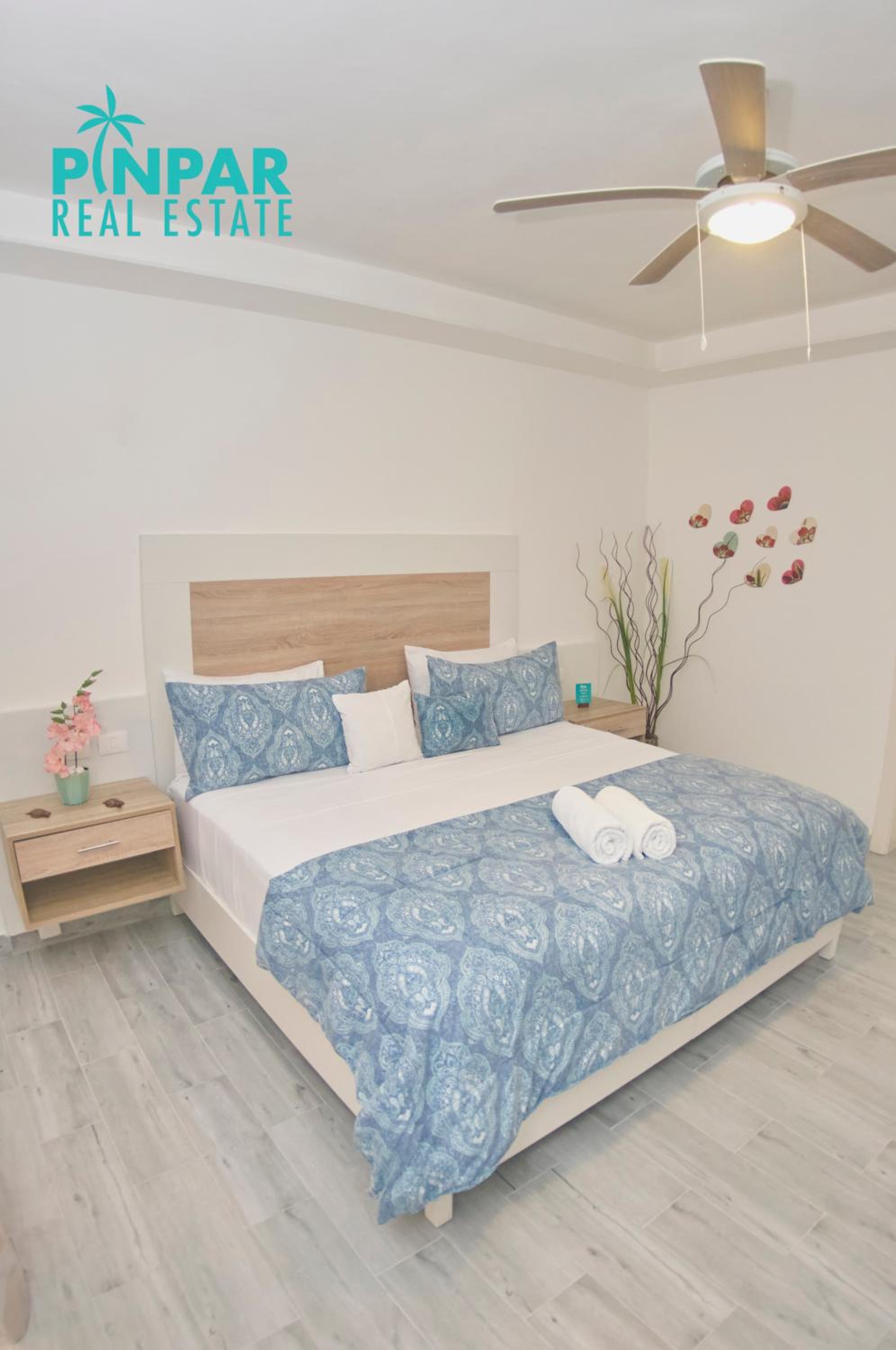 Deluxe Room (2 Adults + 1 Child)