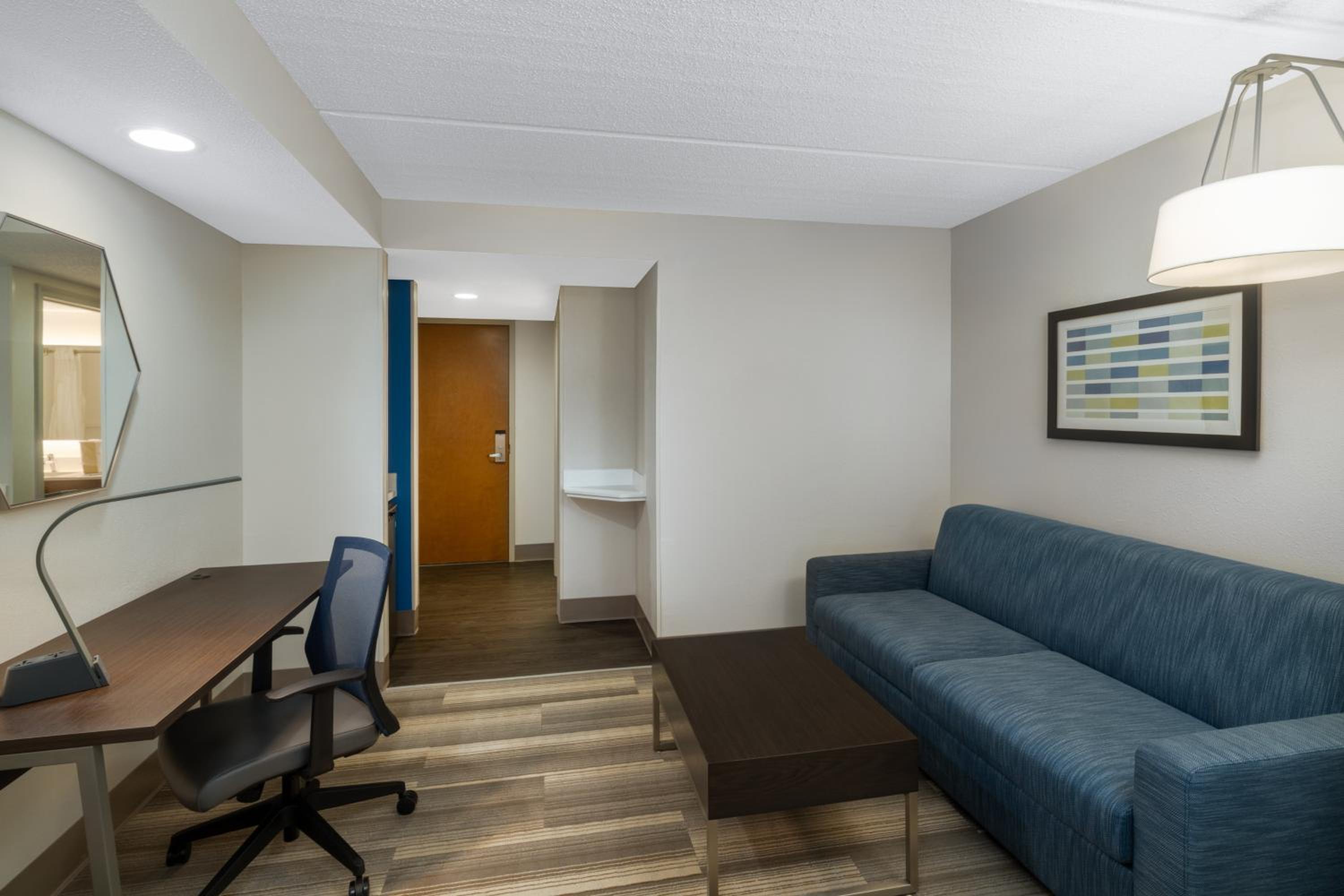 King Suite - Photo 5