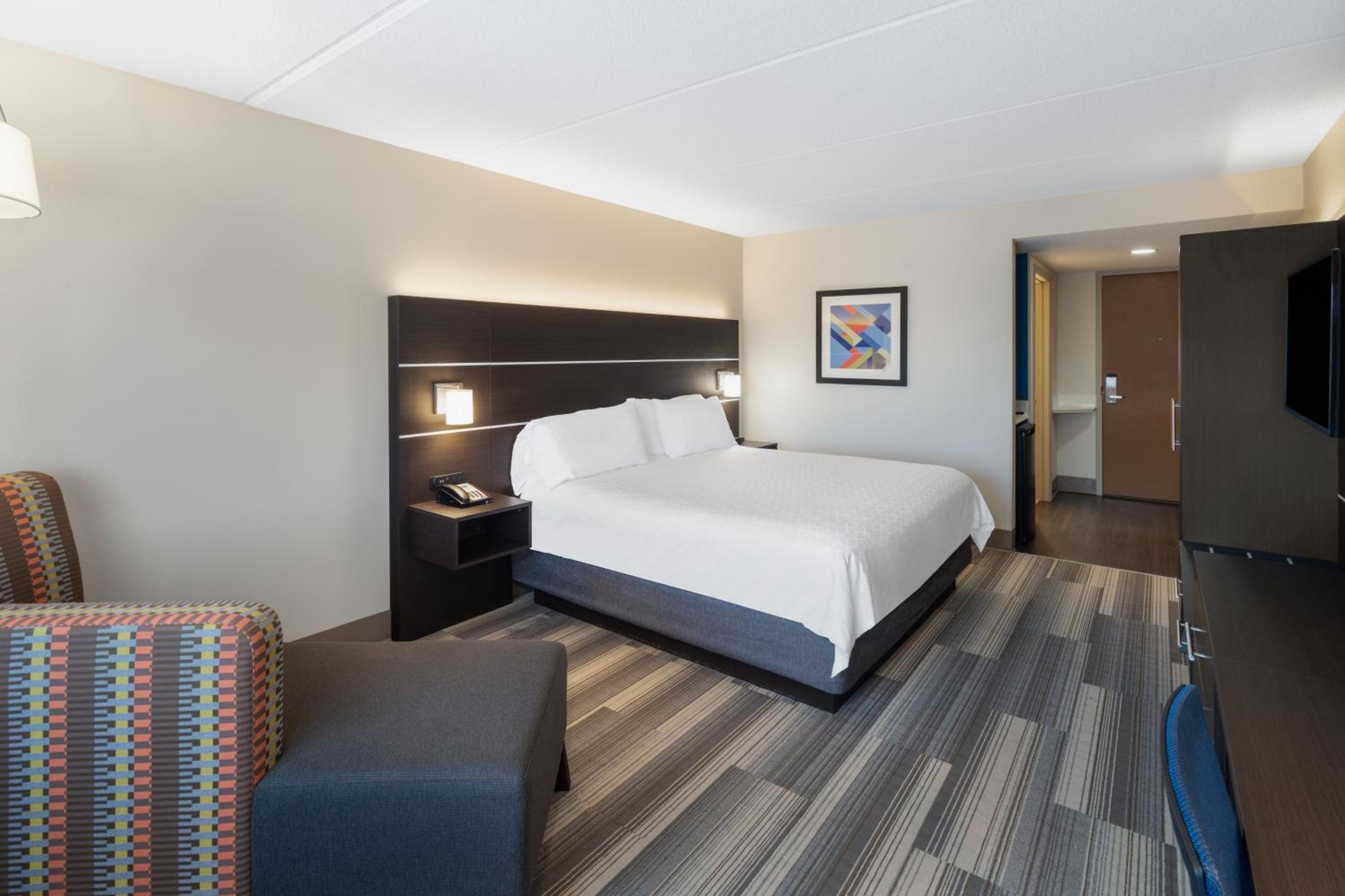 Standard King Room - Photo 1
