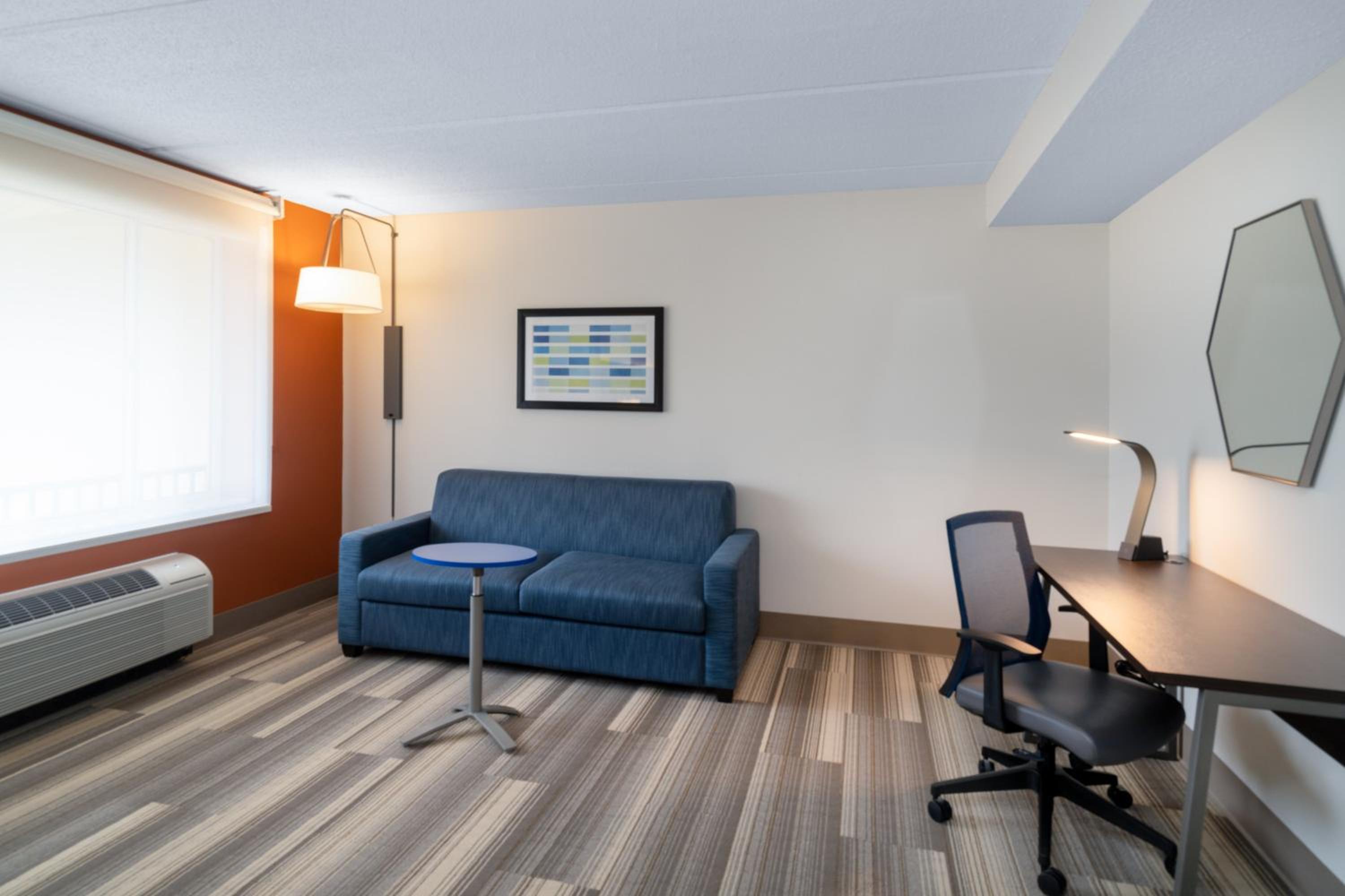 King Suite - Photo 1
