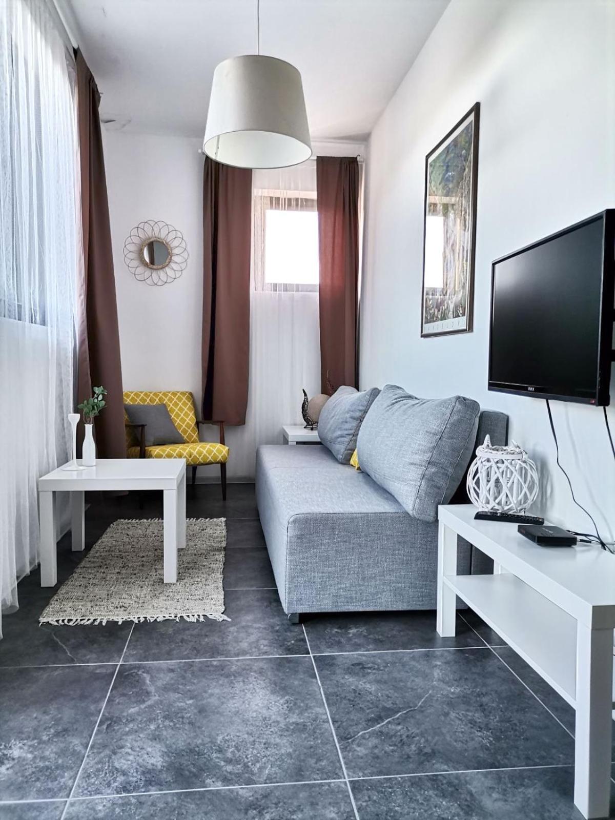 Apartment with Terrace