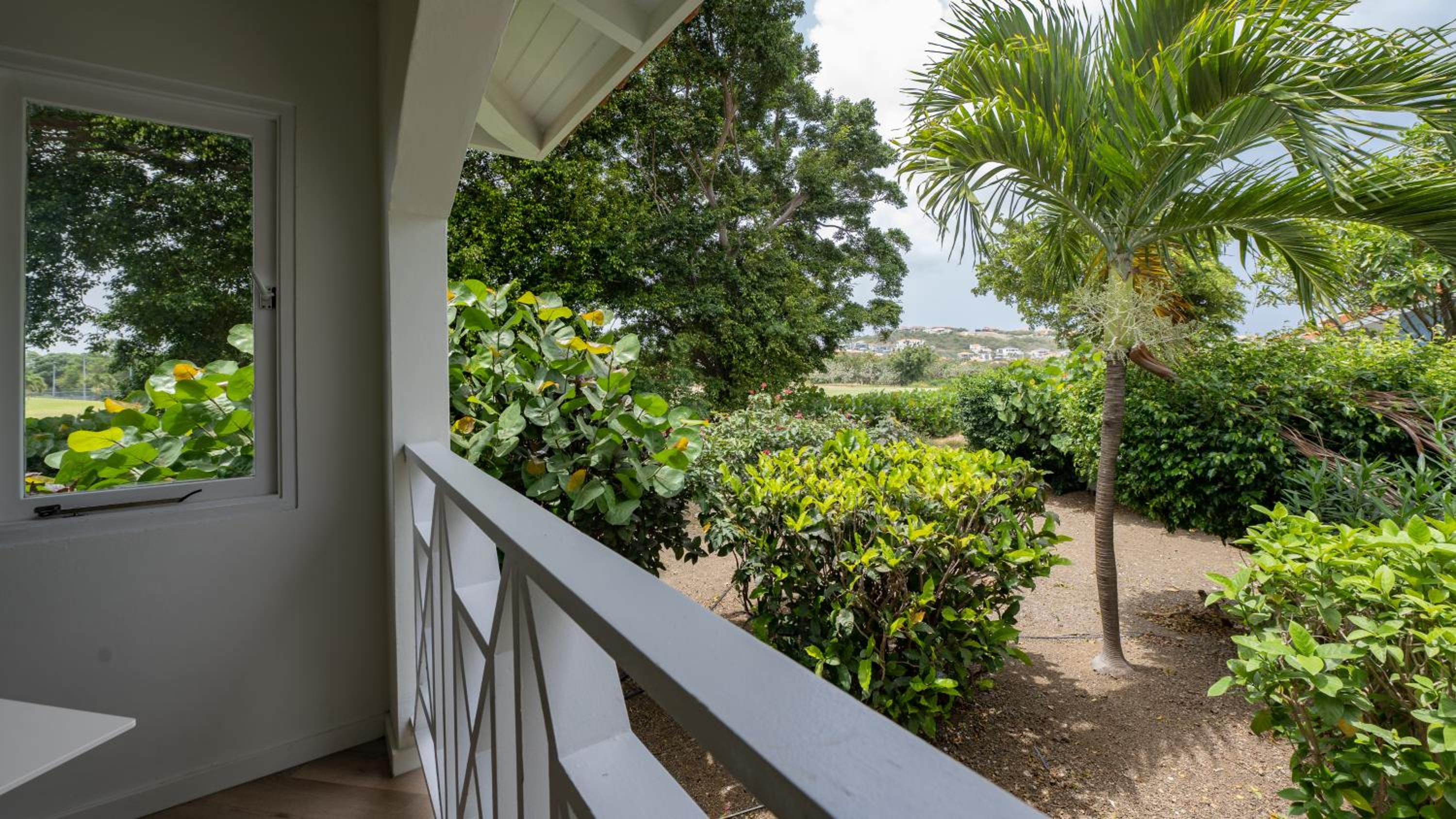 Студия Лодж