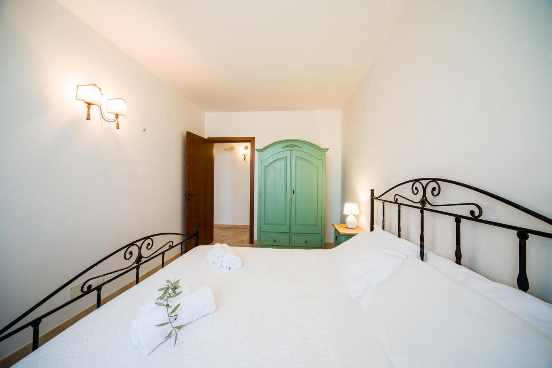 Two-Bedroom Suite - Photo 3