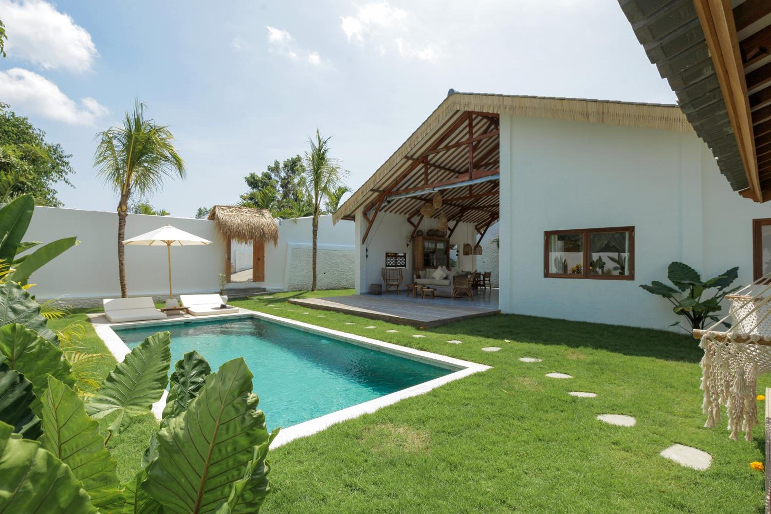 Three-Bedroom Villa - Photo 19