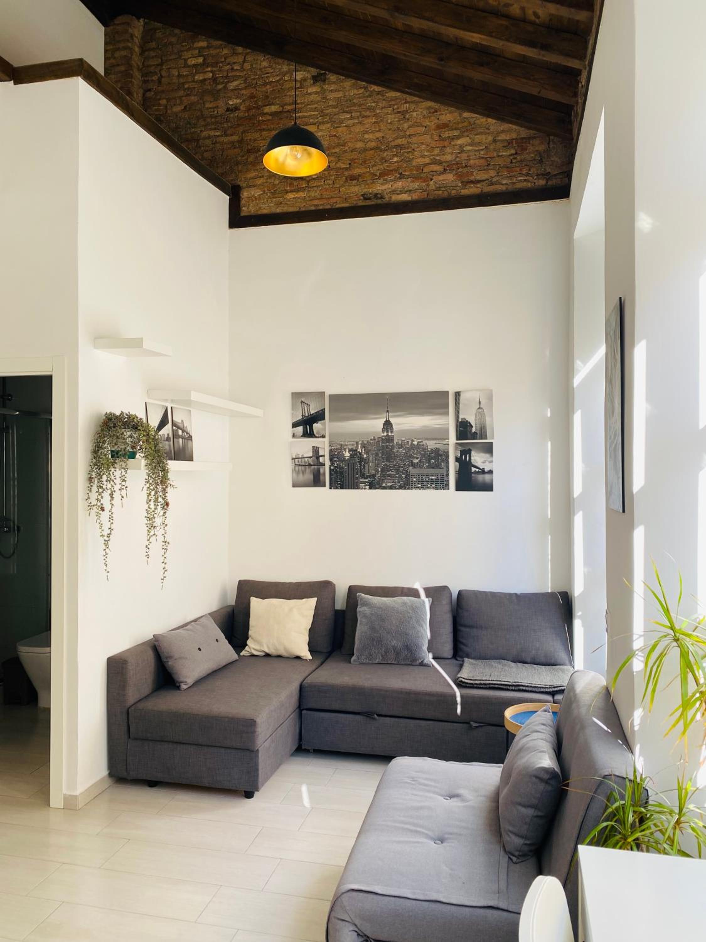 Apartamento con Balcón