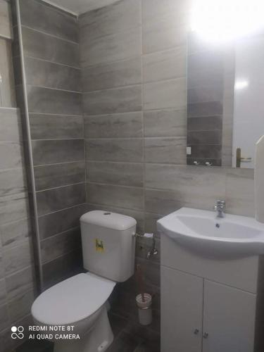 Two-Bedroom House photo 3