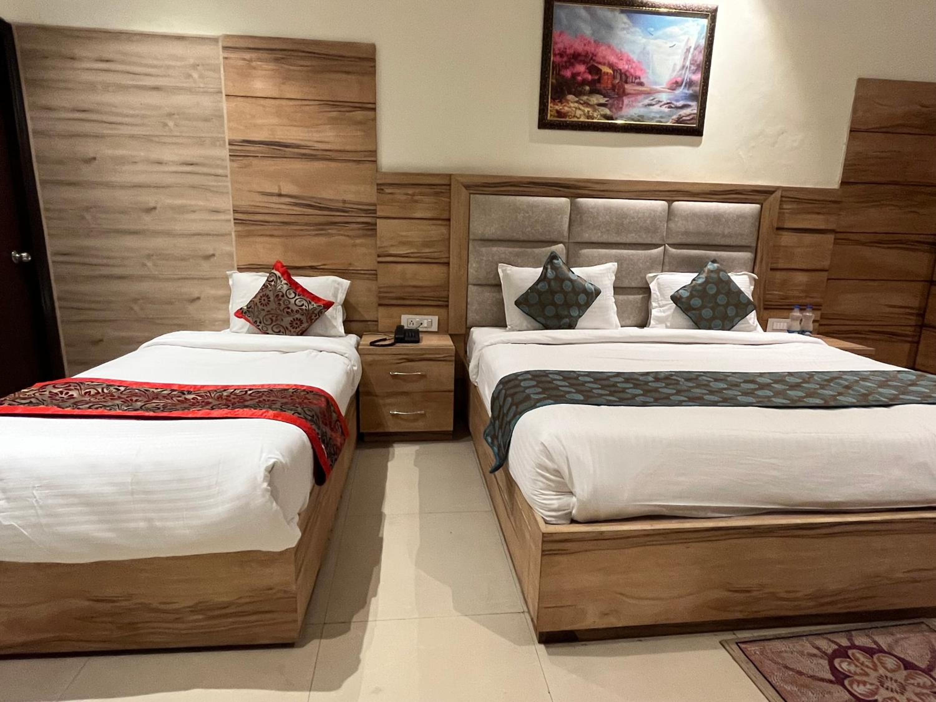 Executive Suite With 10% Discount On Food And Soft Beverage photo 2
