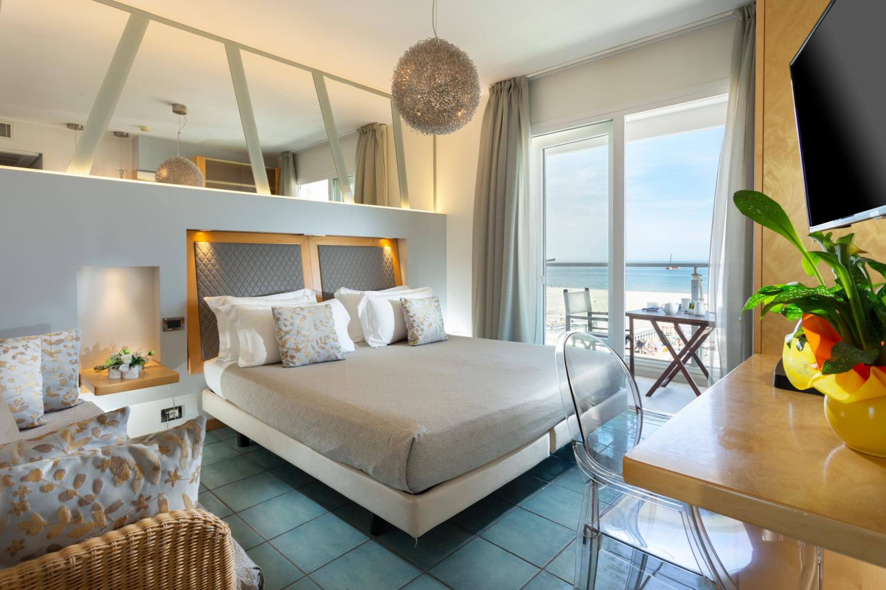 Deluxe Double Room - Photo 4