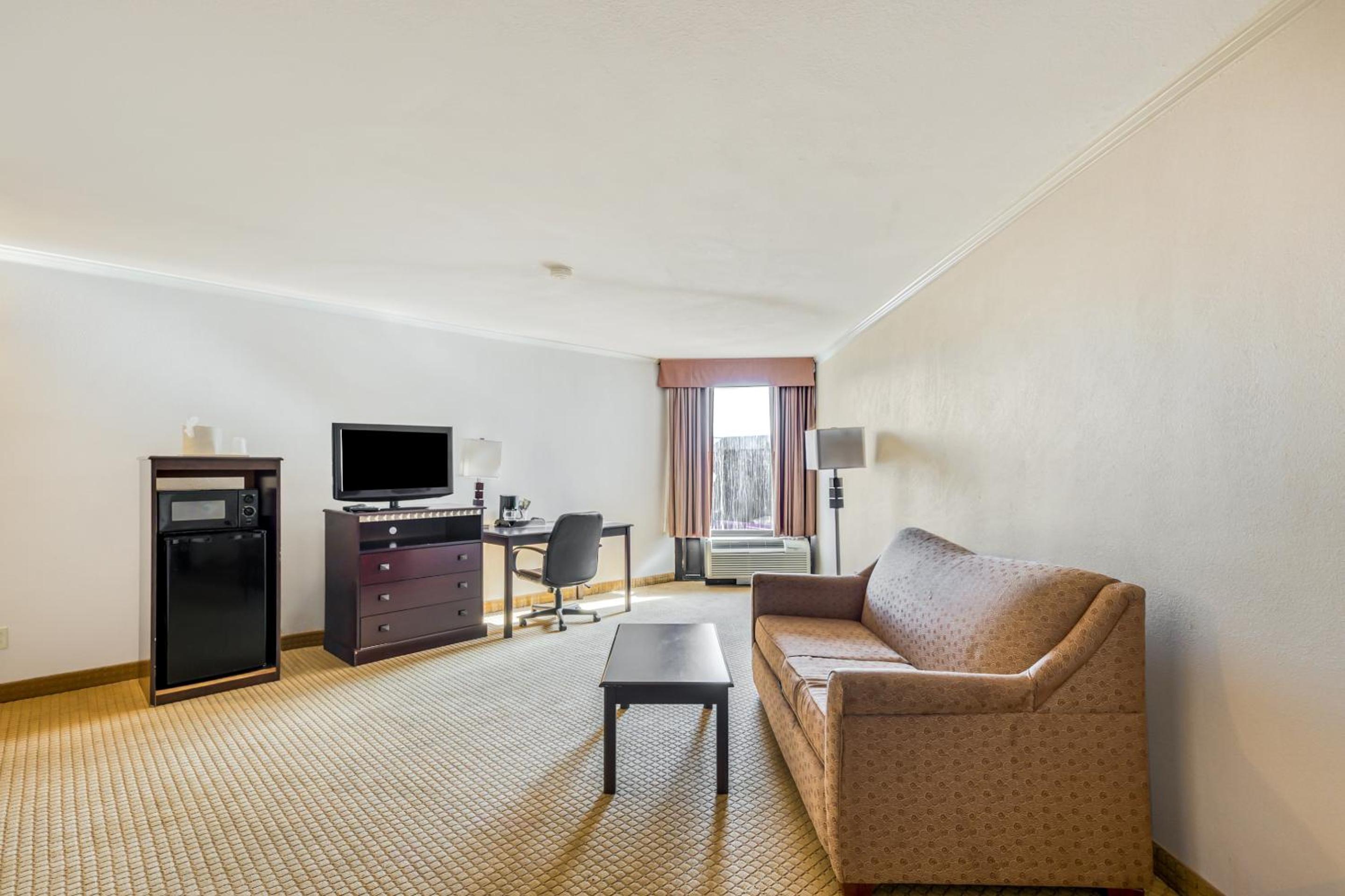 King Room With Pool View photo 1
