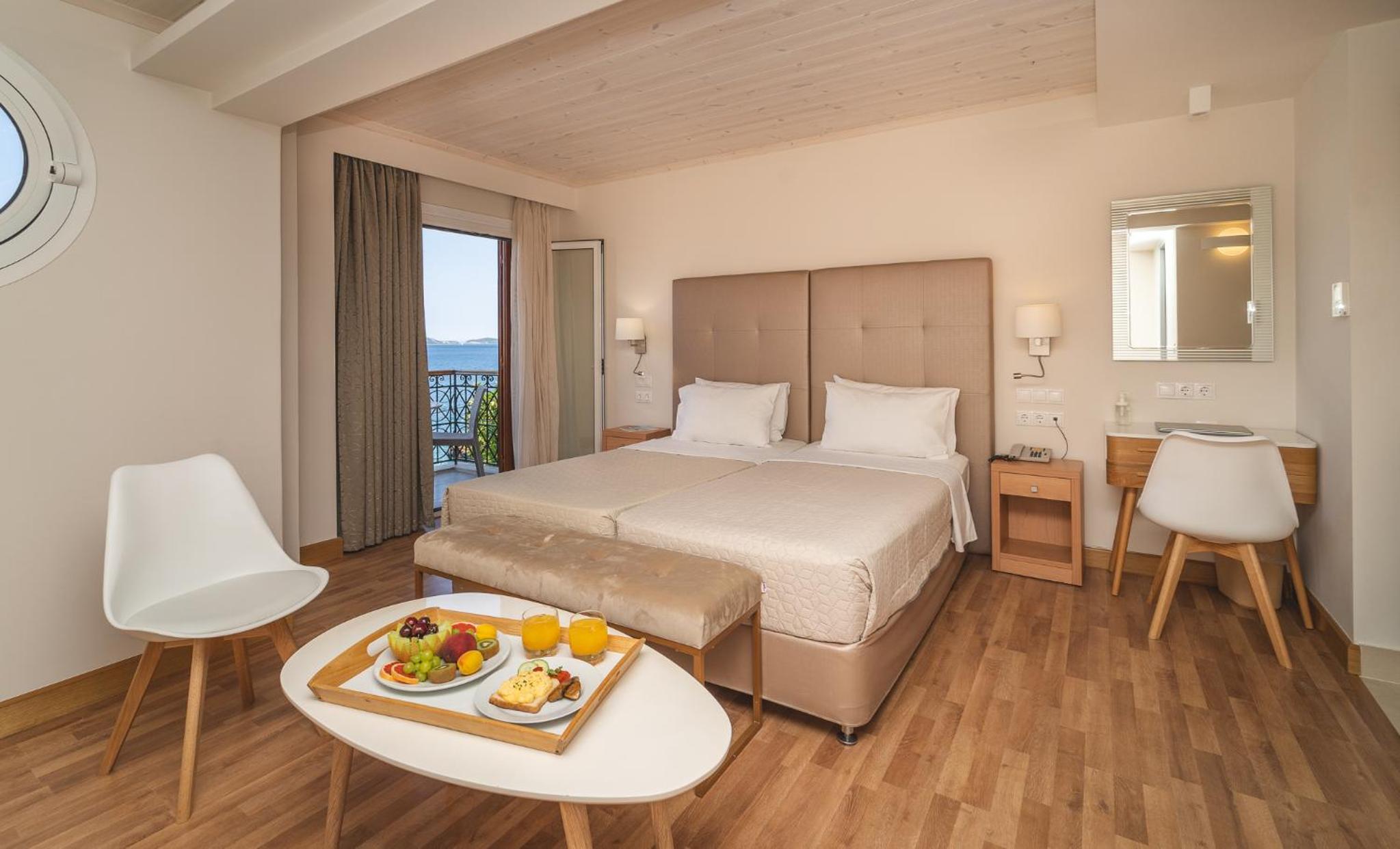 Superior Double or Twin Room photo 3