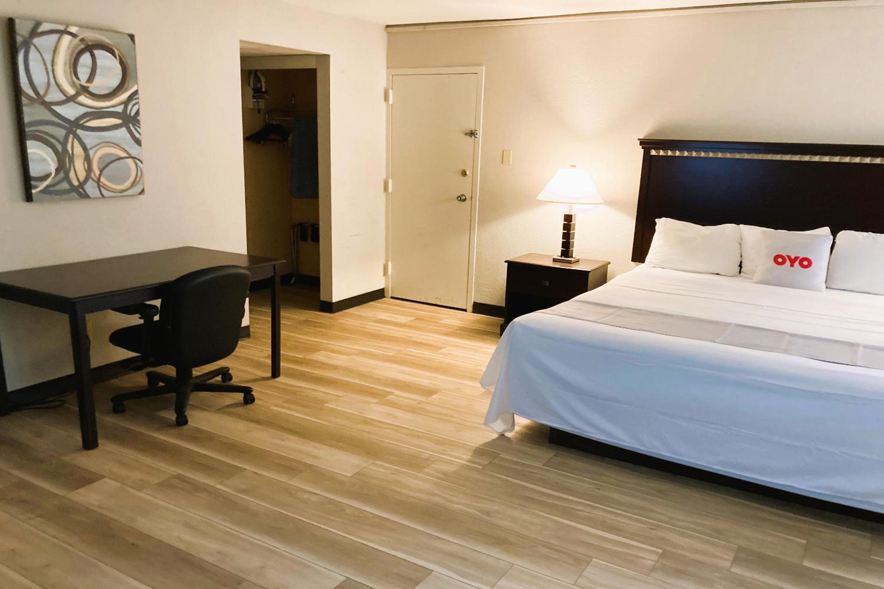 One-Bedroom Suite photo 1