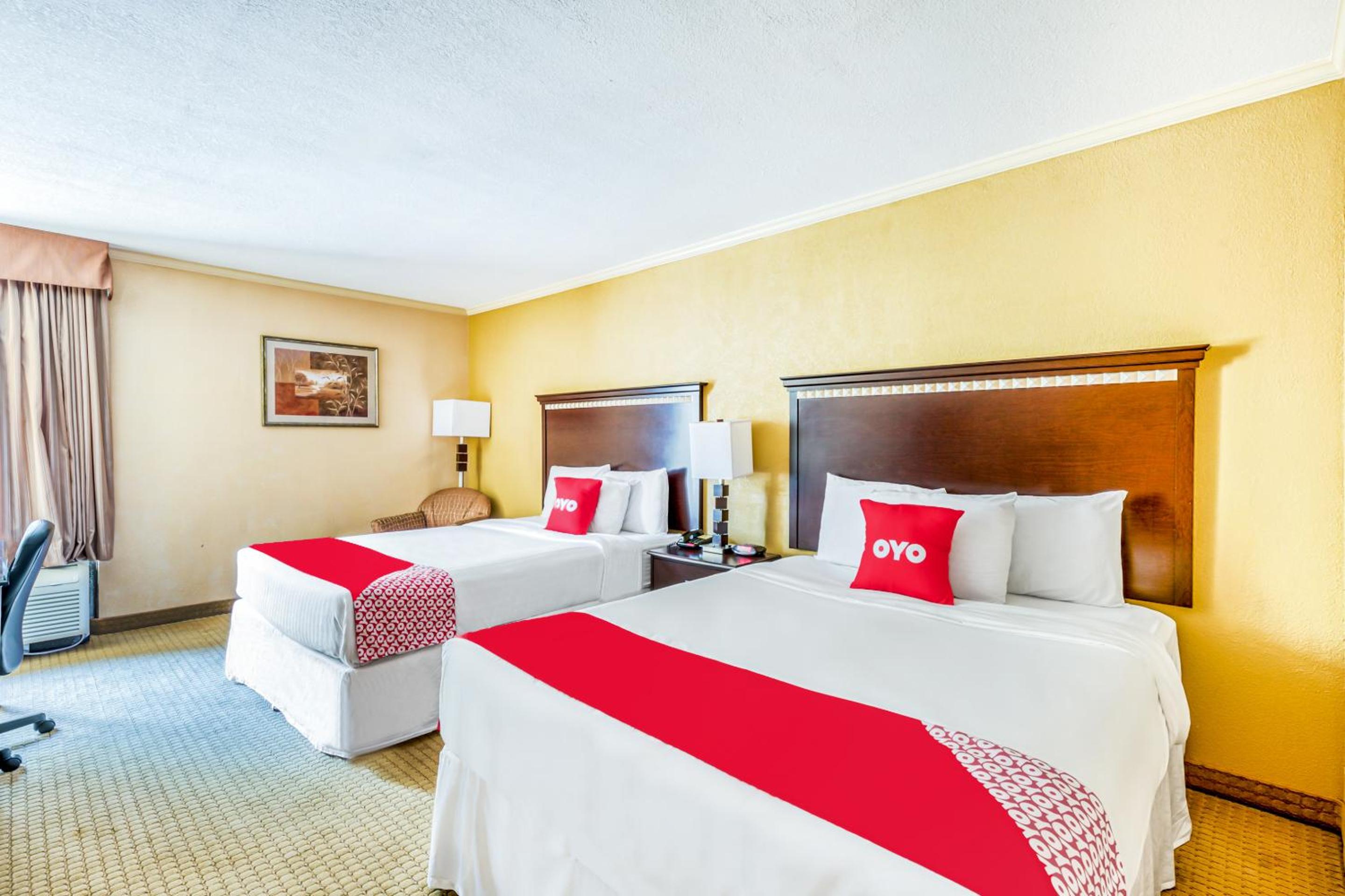 Premium 2 Queen Bed photo 1