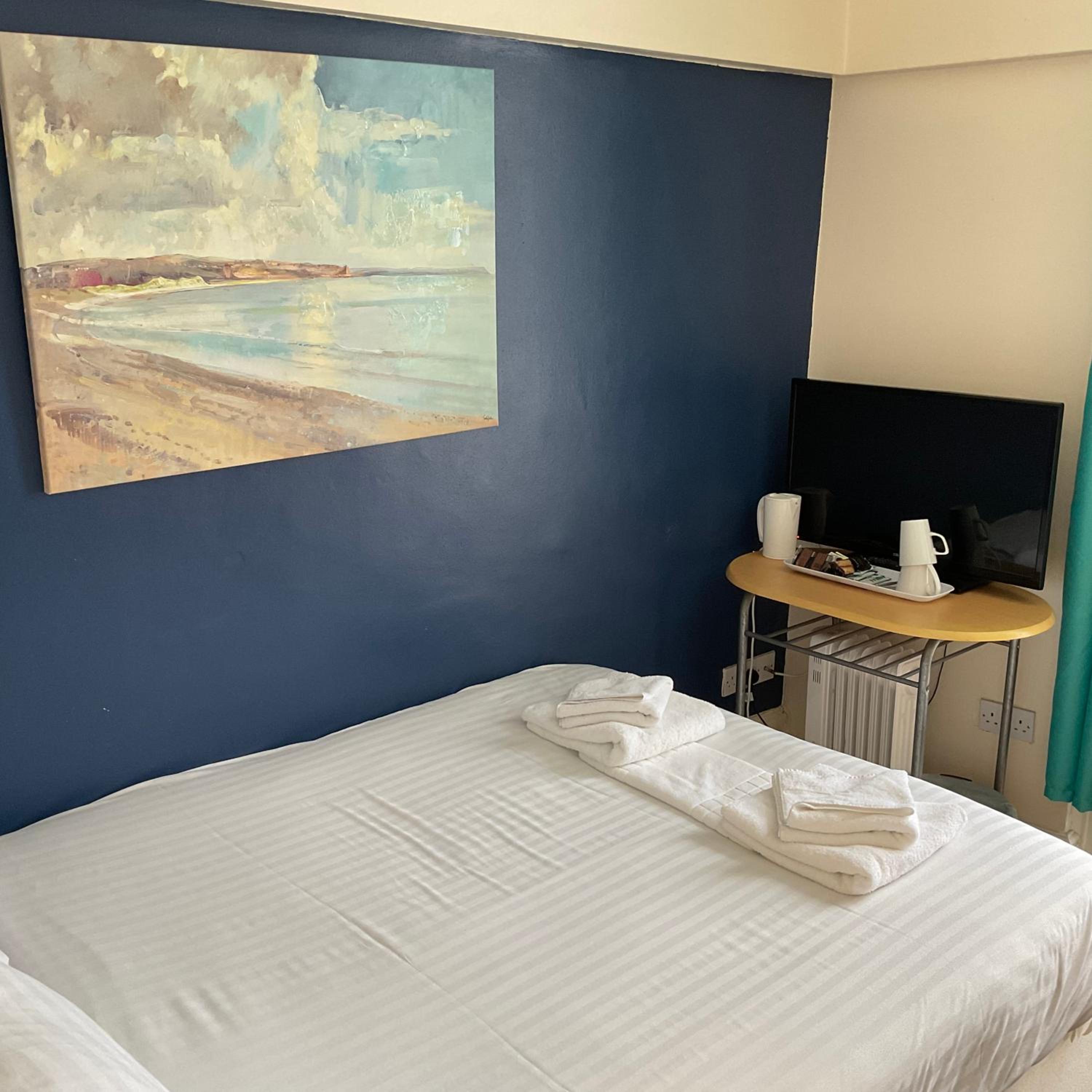 Small Double Room - Photo 4
