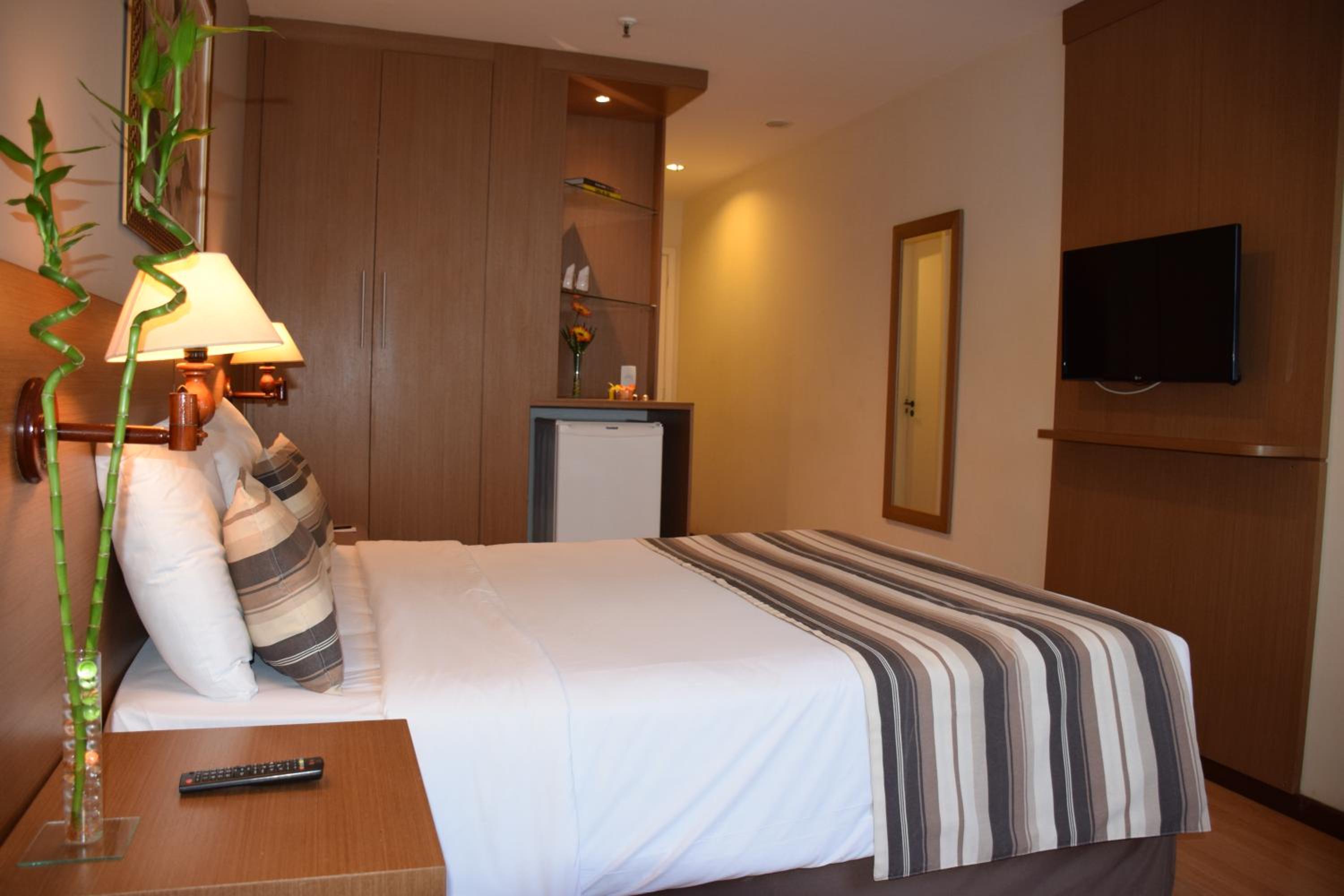 Standard Double Room - Photo 2
