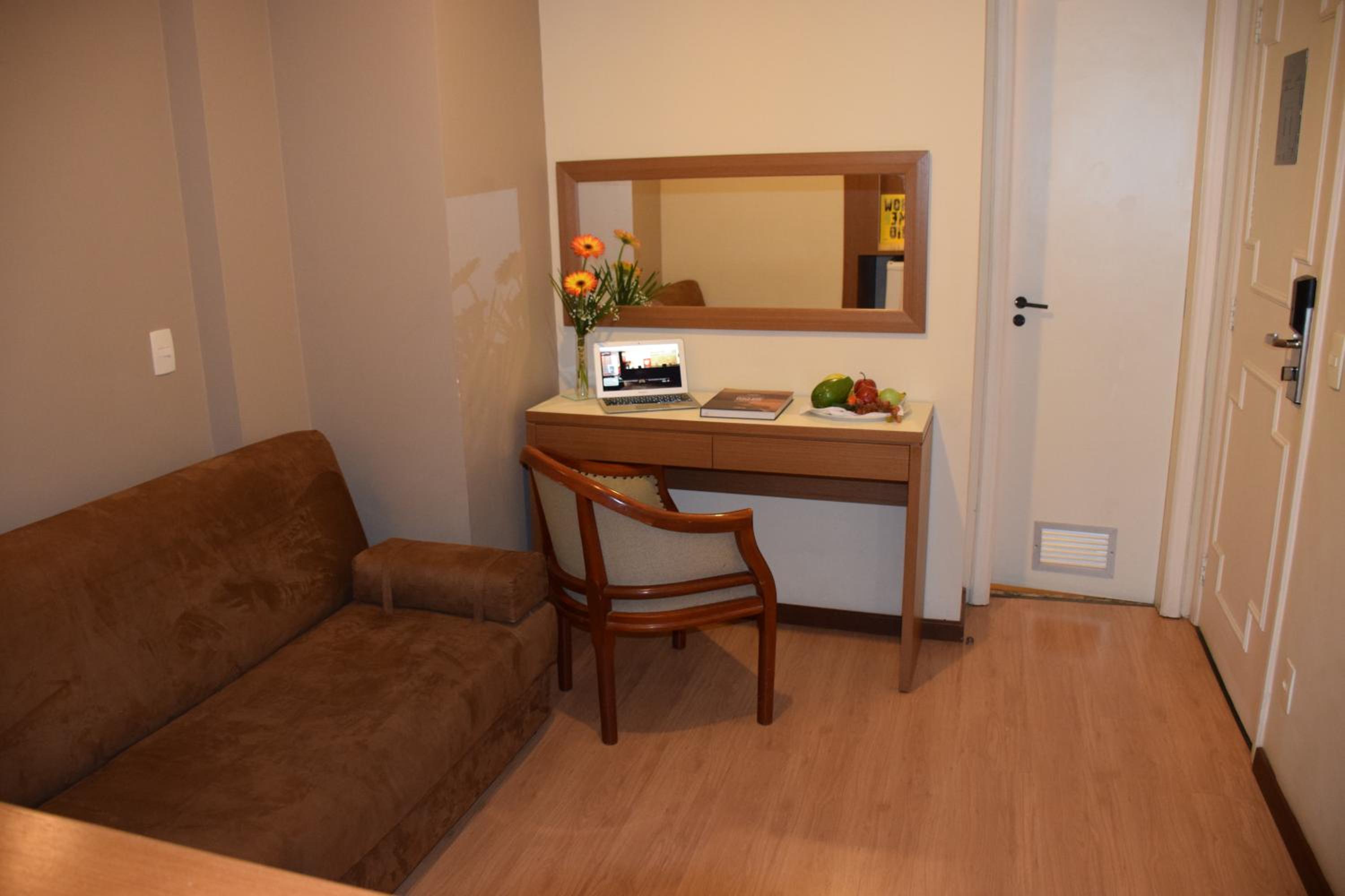 Suite (2 Adults) - Photo 1