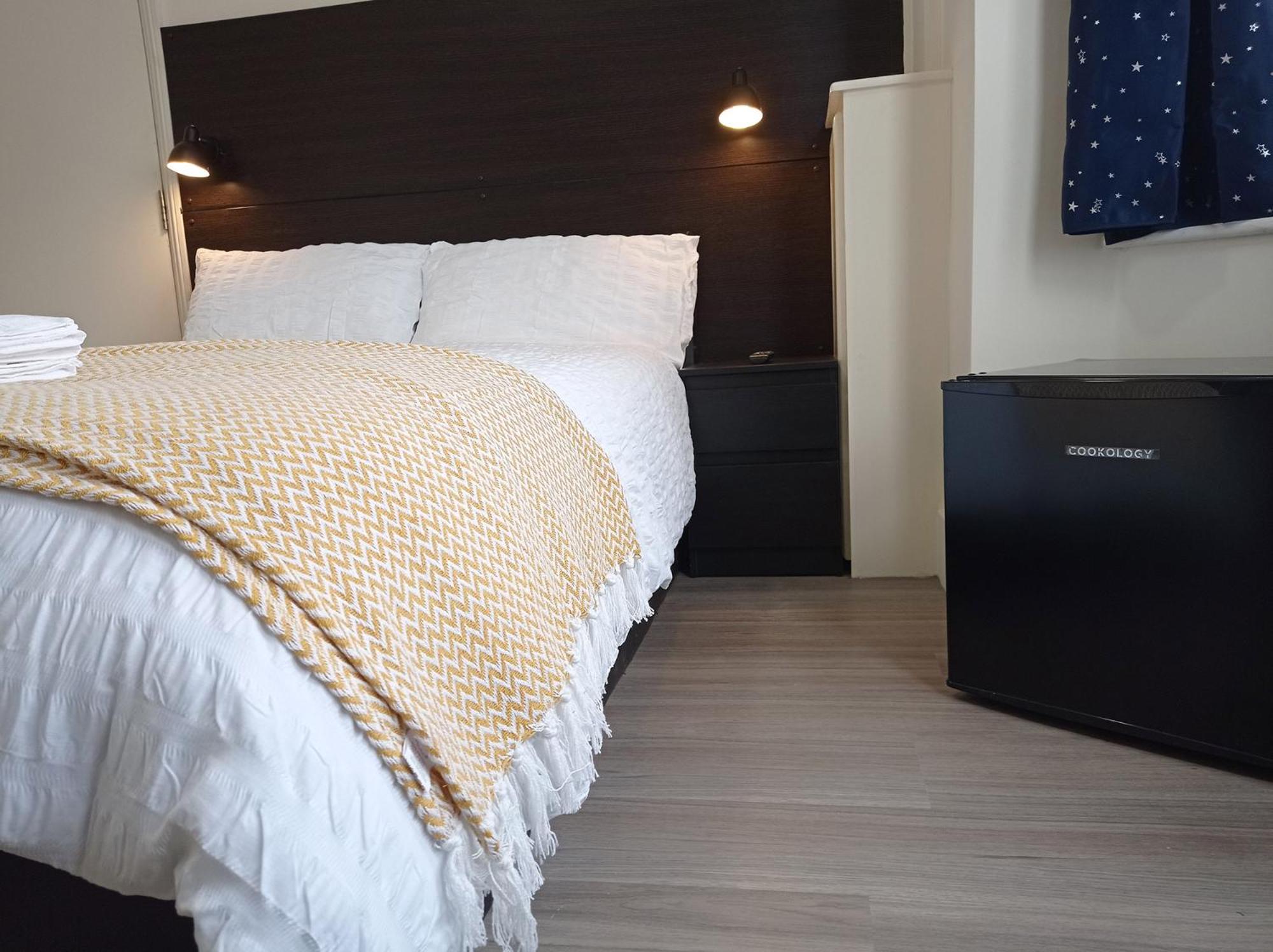 One-Bedroom Apartment - Photo 10