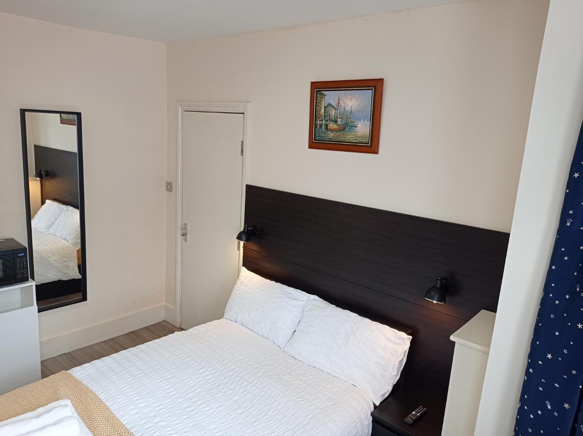 One-Bedroom Apartment - Photo 23