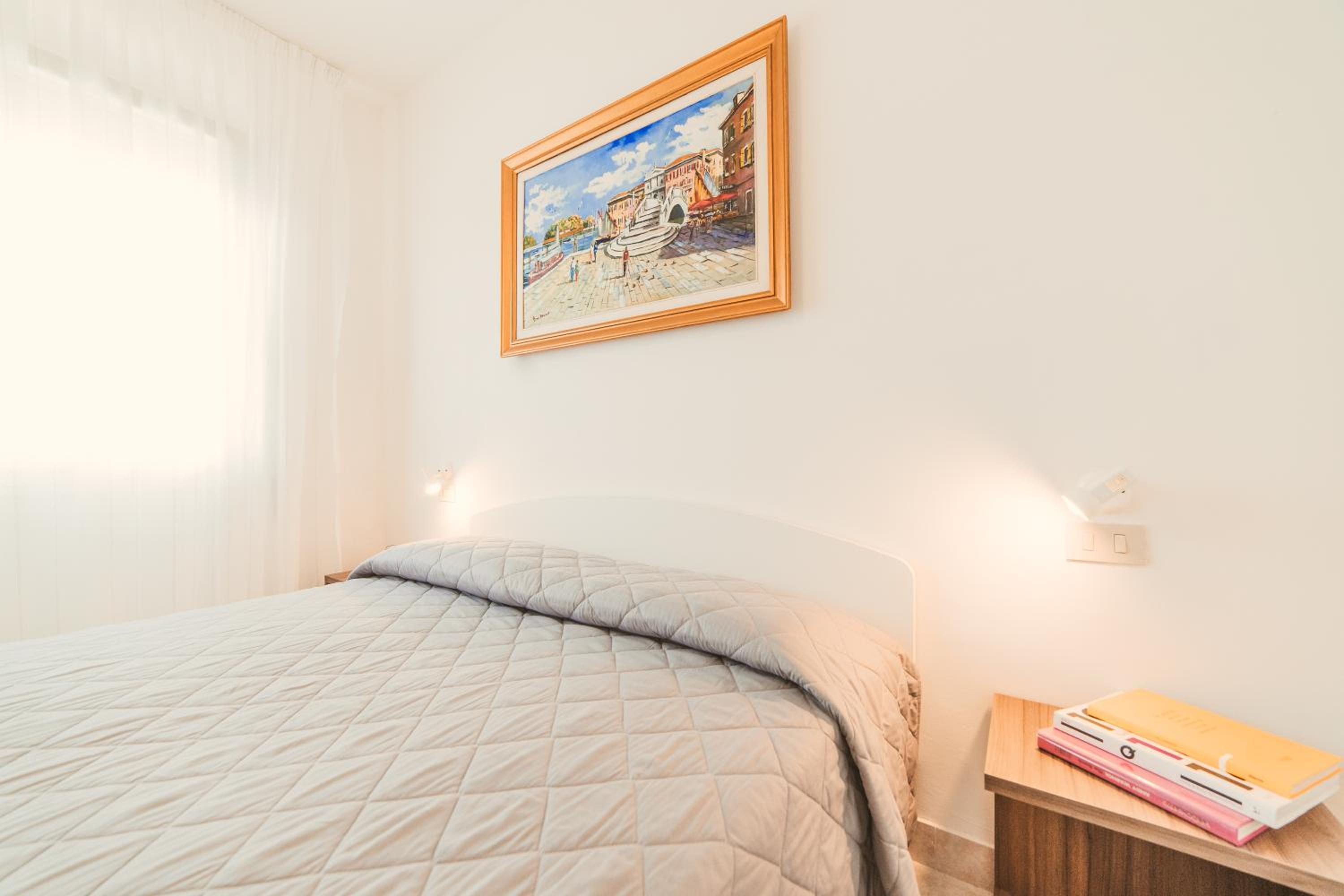 Two-Bedroom Apartment - Photo 8