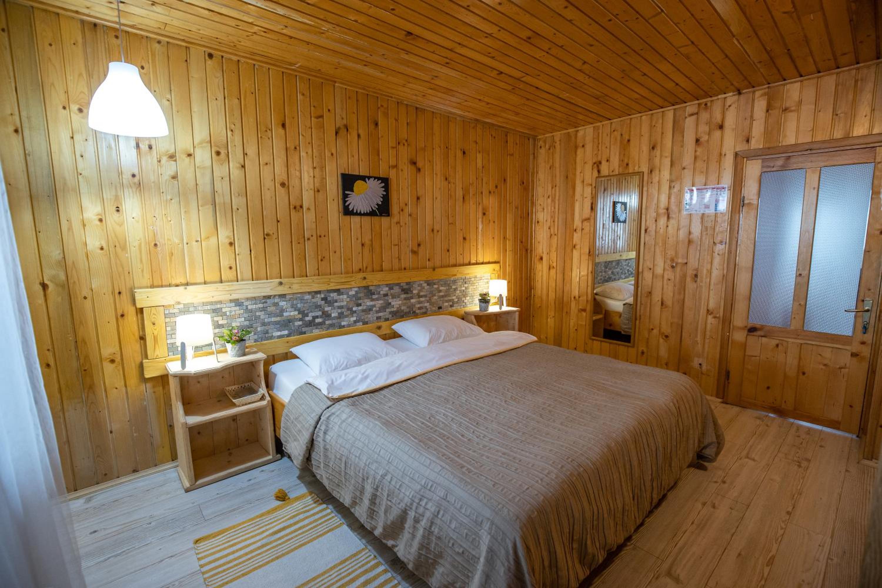 Double Room with Mountain View - Photo 20