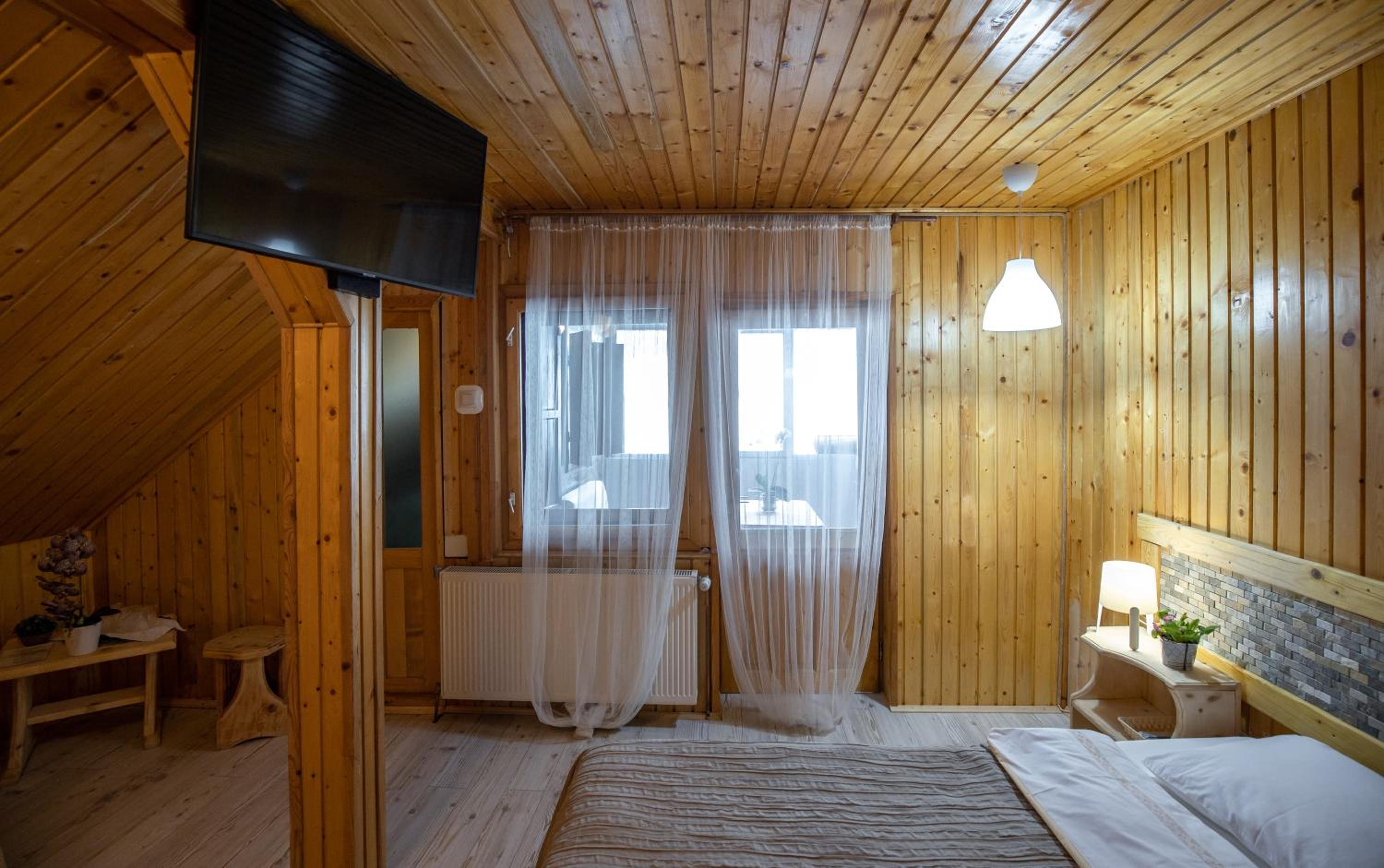 Double Room with Mountain View - Photo 25