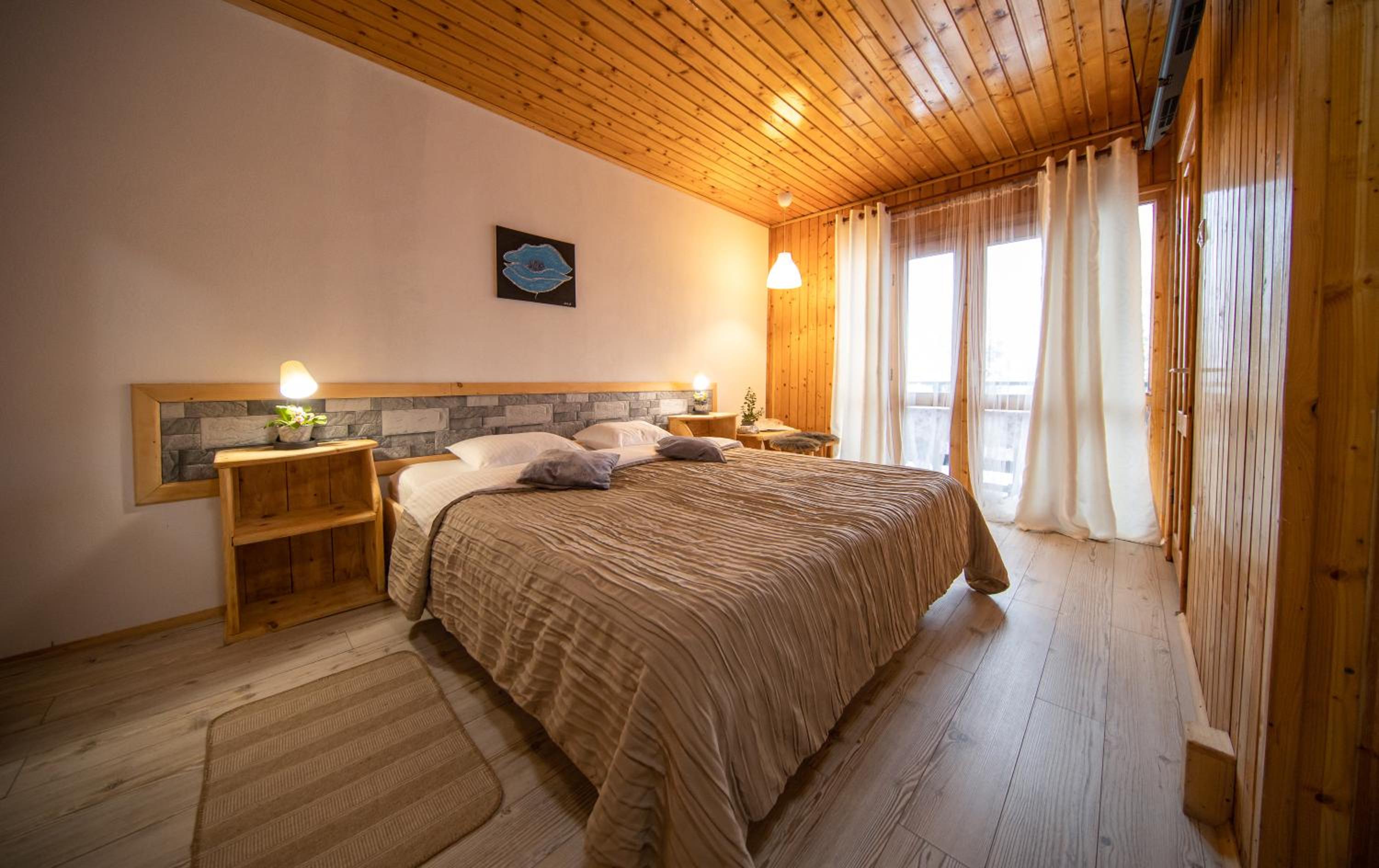 Double Room with Mountain View - Photo 7