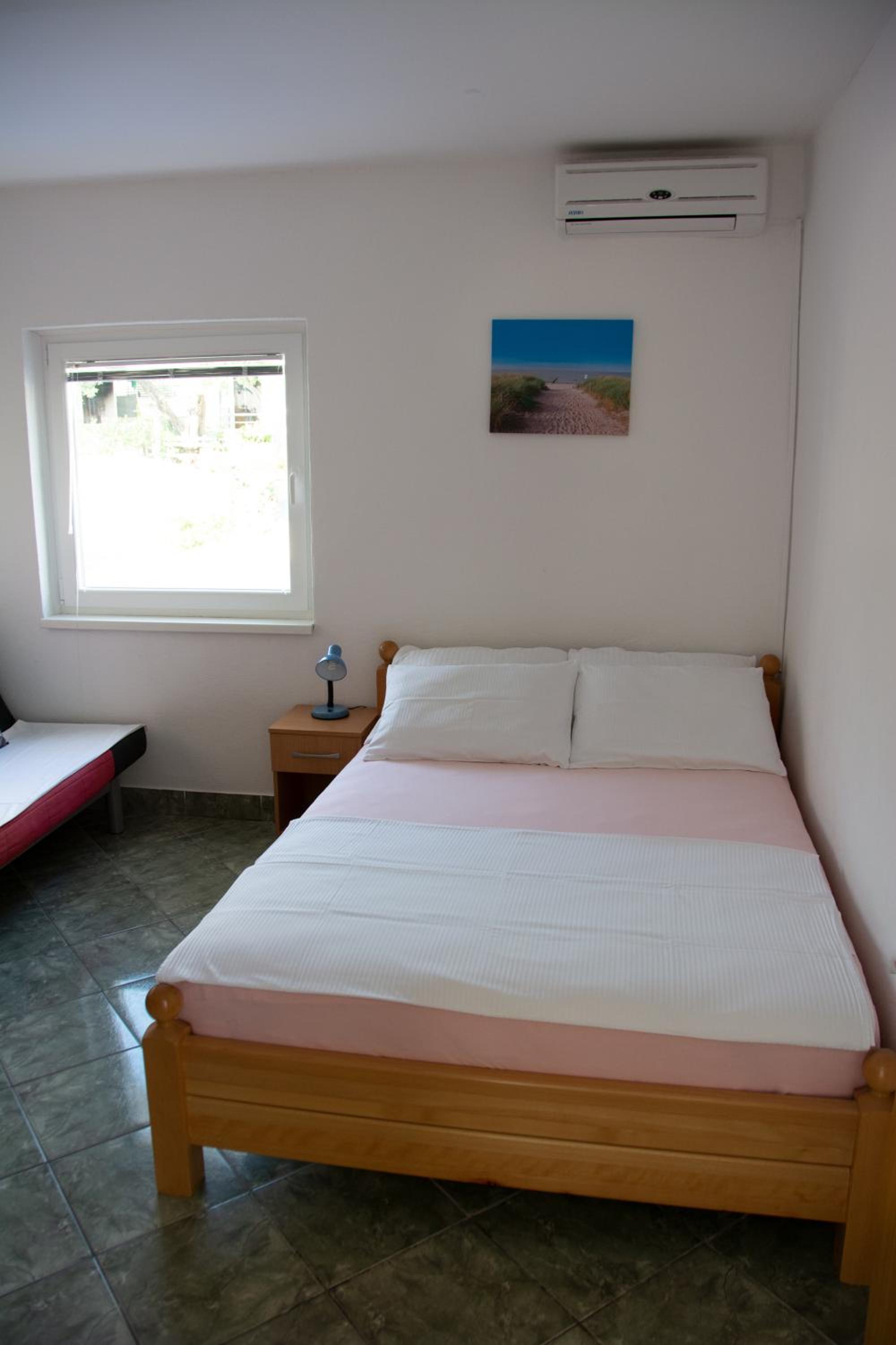 Studio Apartment photo 2