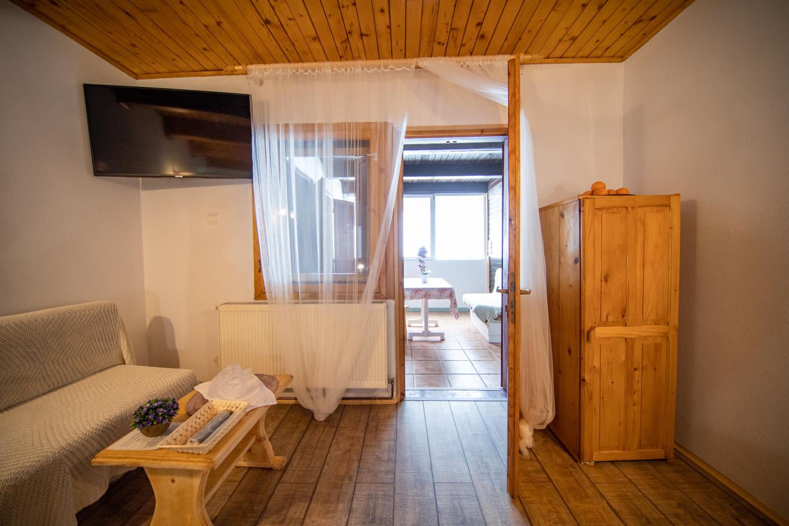 Two-Bedroom Suite - Photo 20