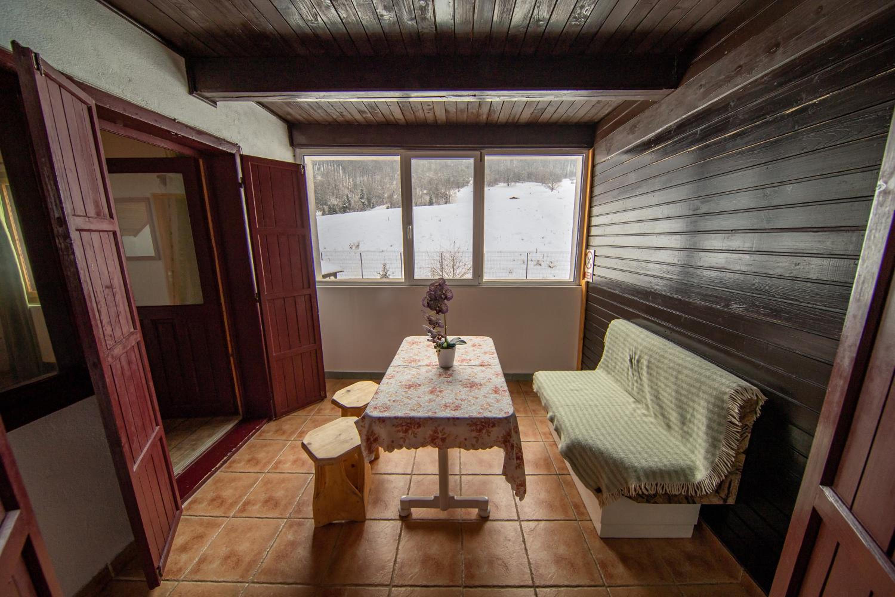 Two-Bedroom Suite - Photo 3