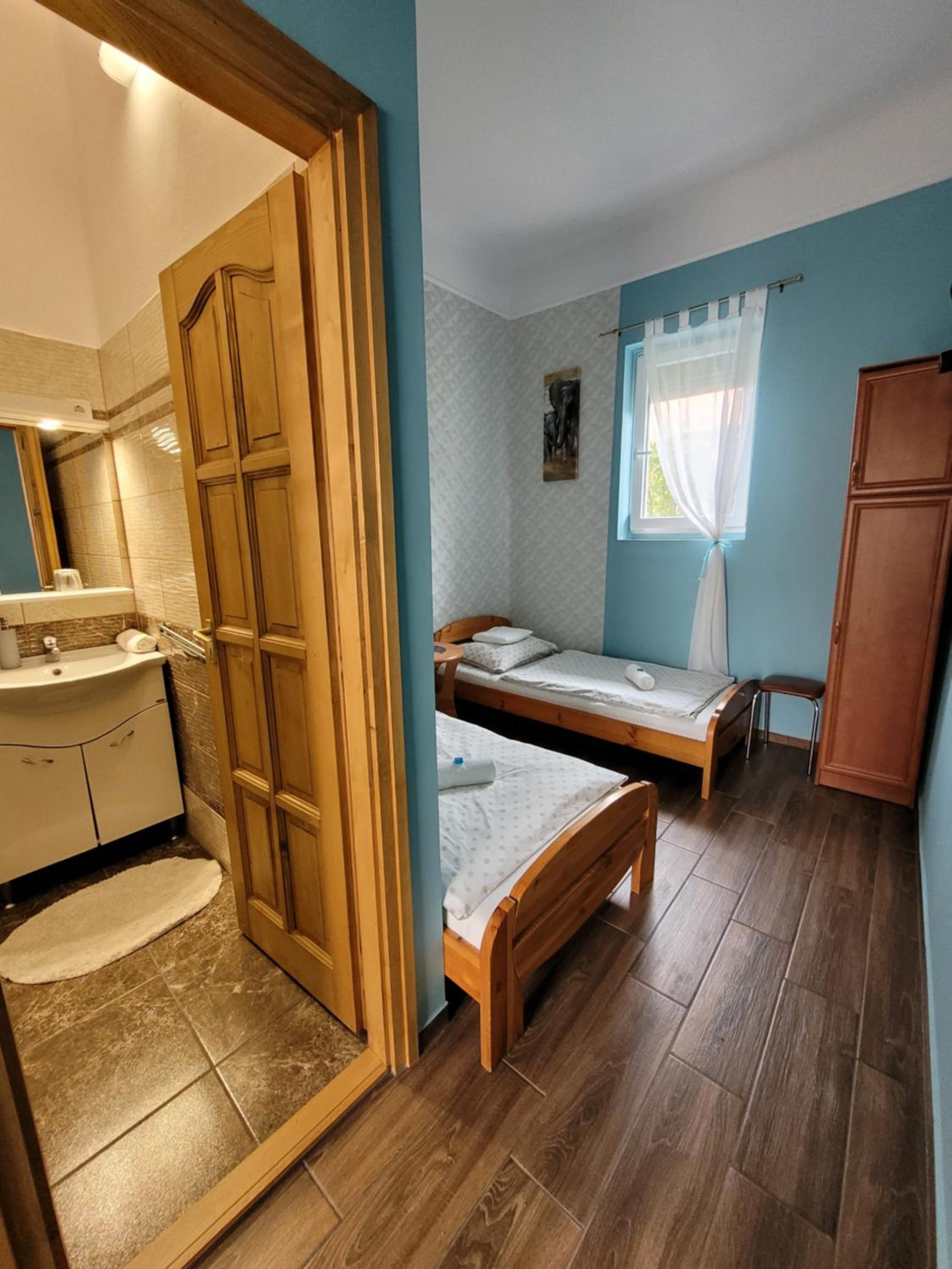 Standard Queen Room photo 1