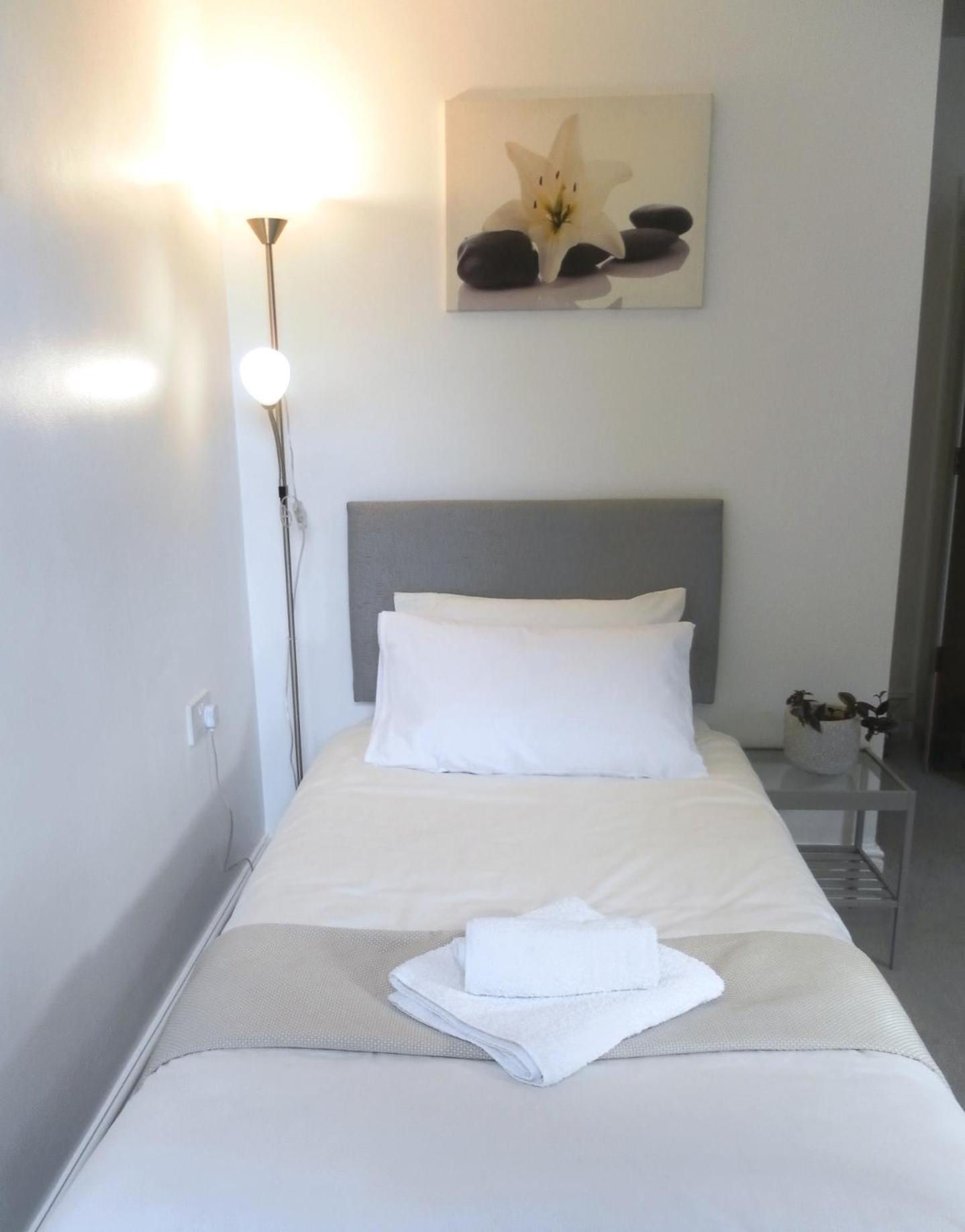 Single Room With Private Bathroom