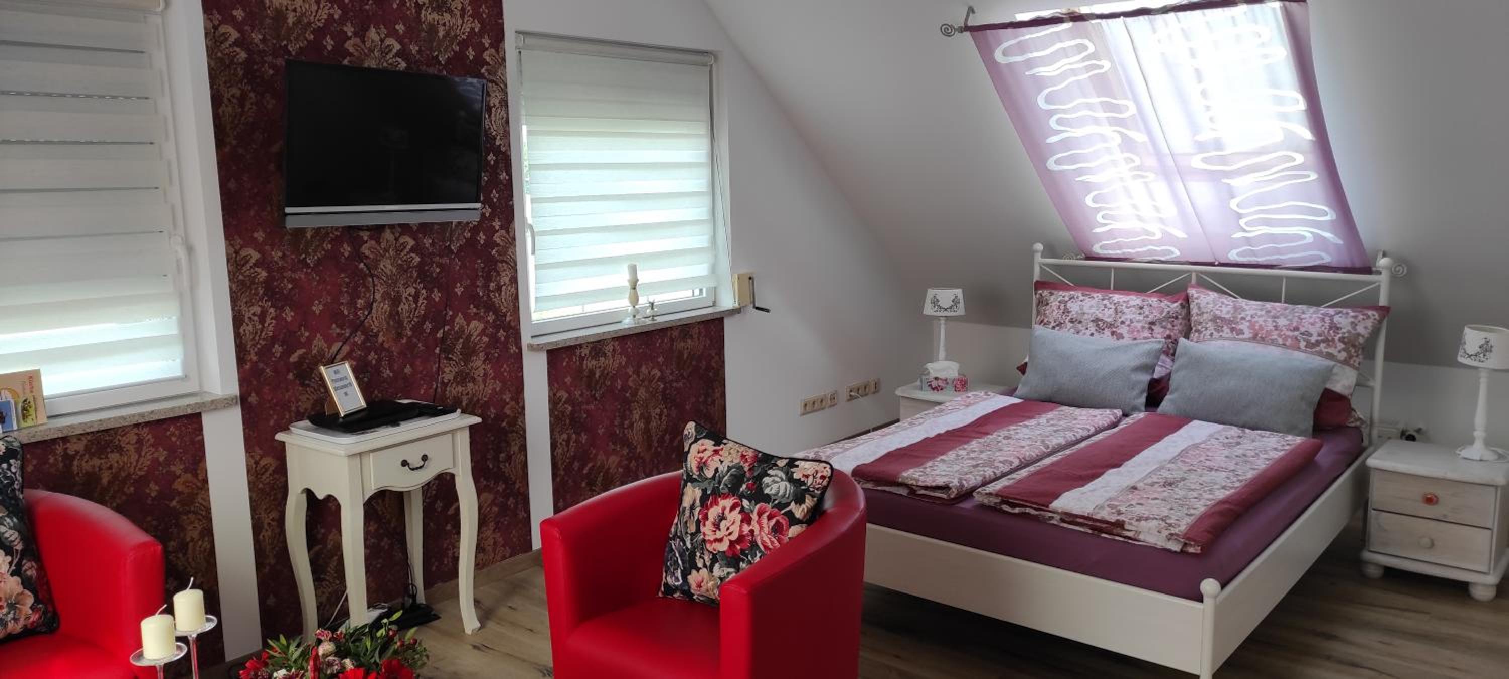 Double Room - Photo 6