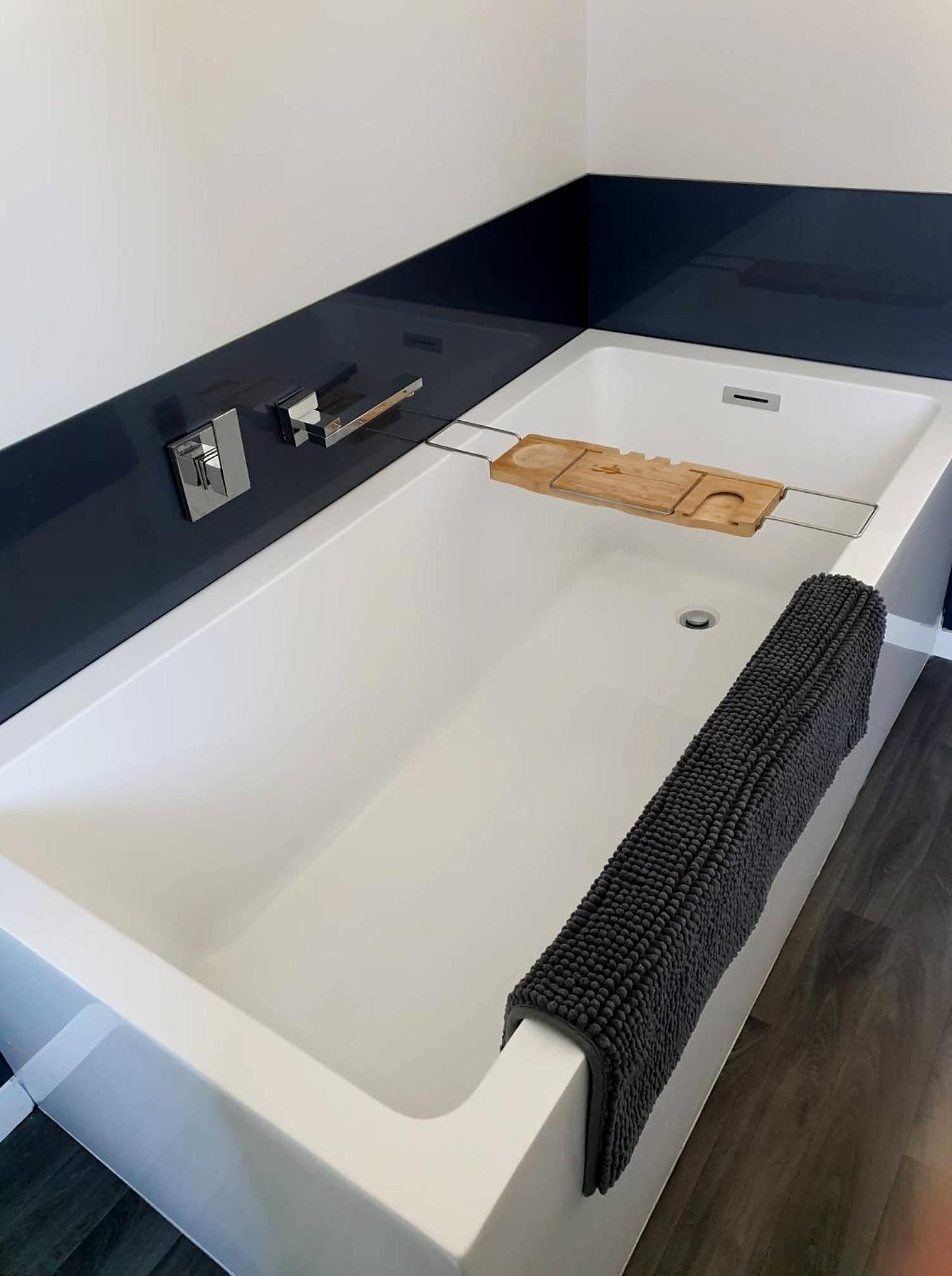 Two-Bedroom House - Photo 9