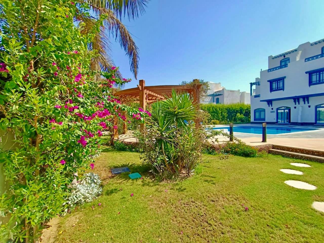 Villa - Photo 24