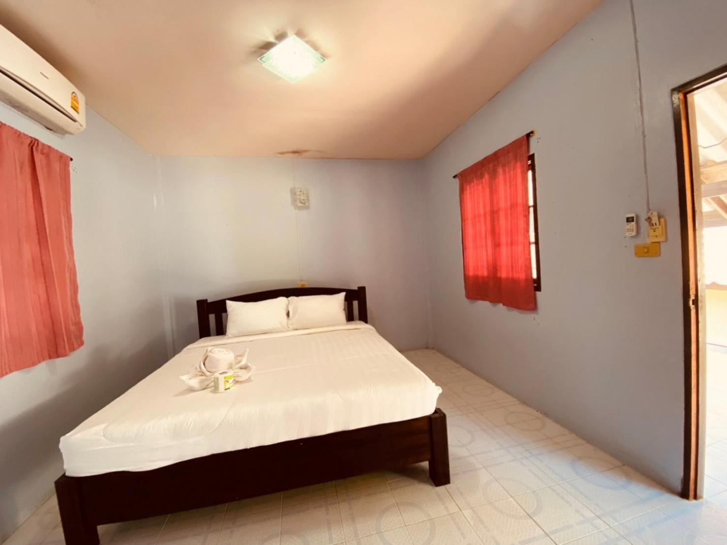 Standard Double Room - Photo 7