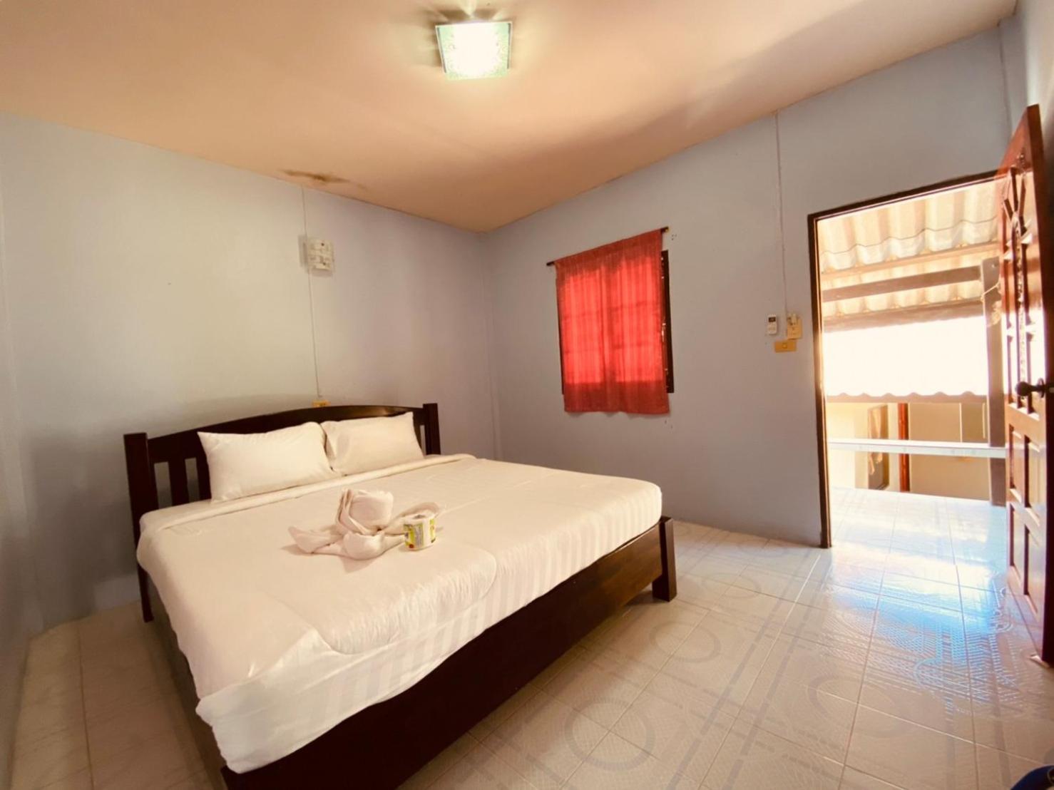 Standard Double Room - Photo 6