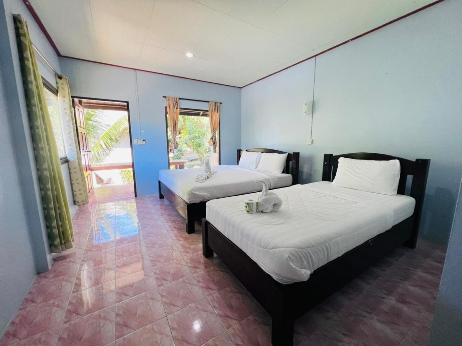 Standard Triple Room - Photo 1