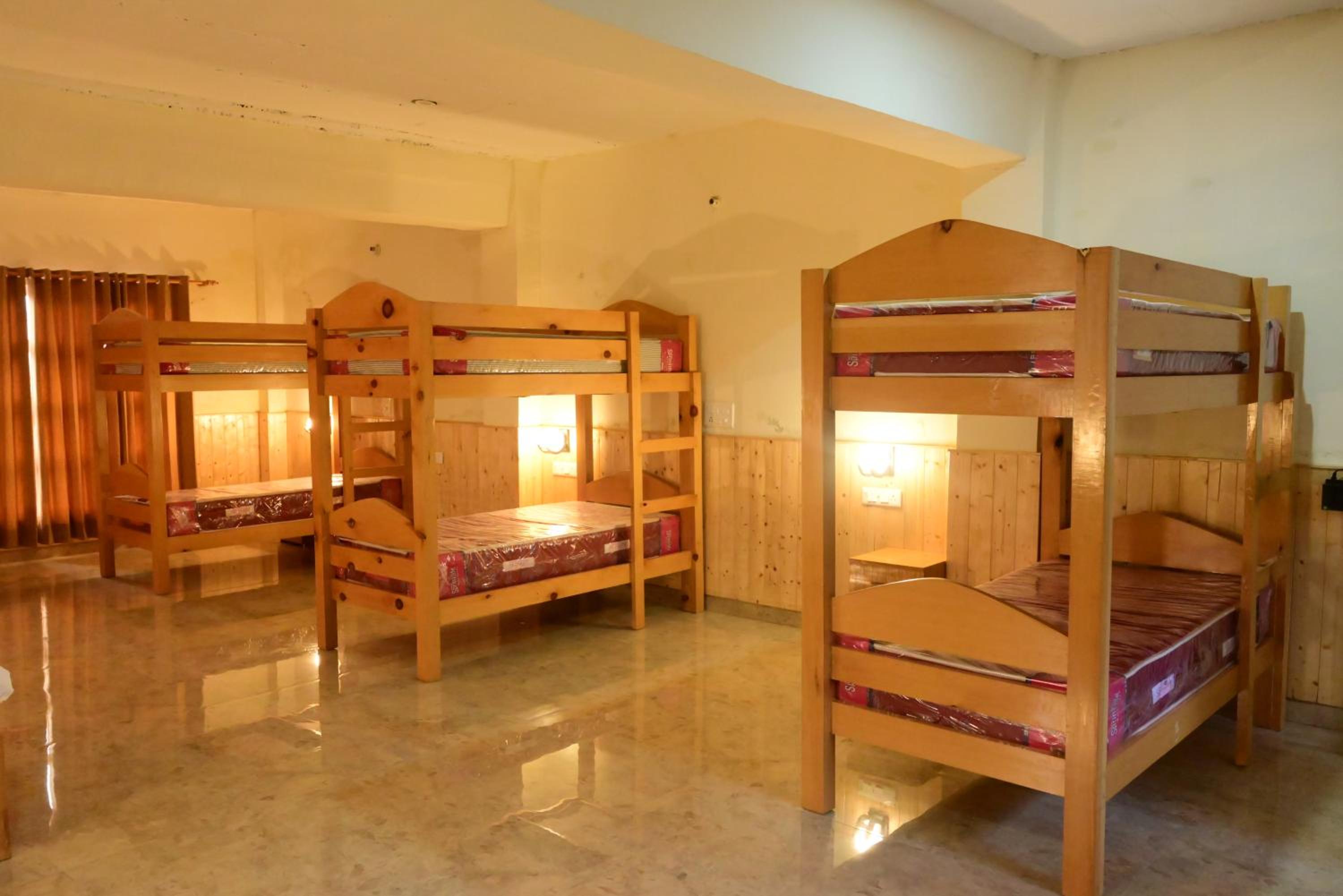 Mixed Dormitory Room photo 2