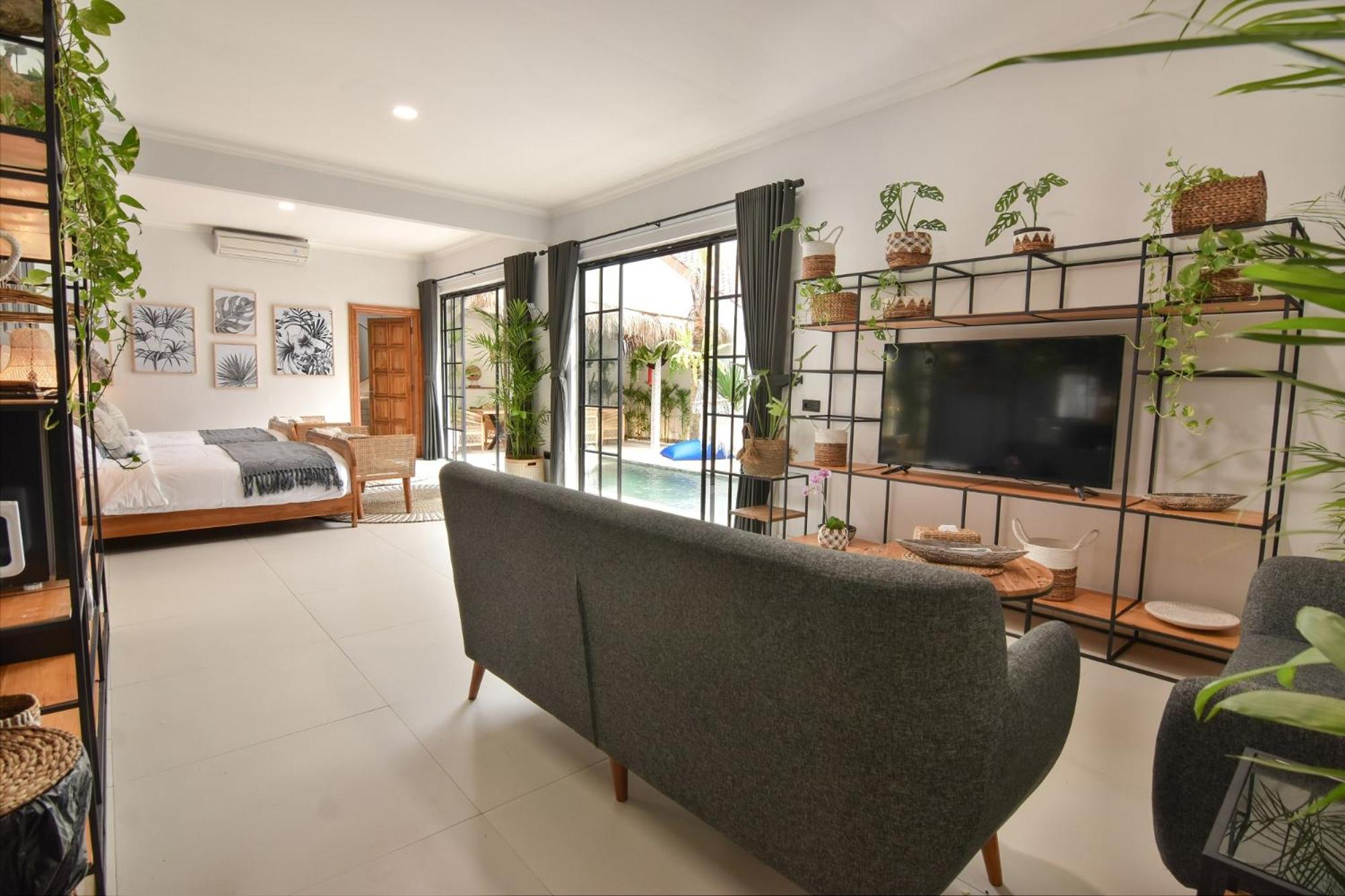 Two-Bedroom Villa - Photo 3
