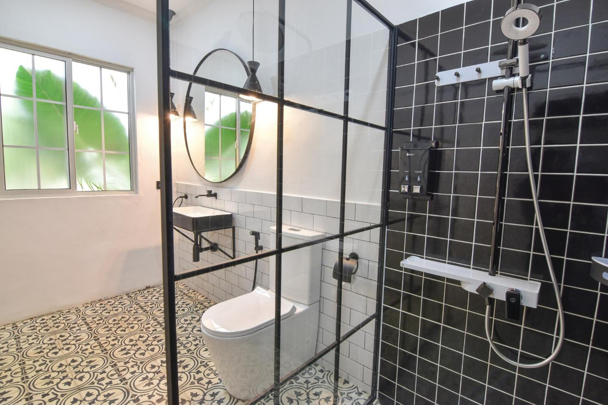 Two-Bedroom Villa - Photo 11