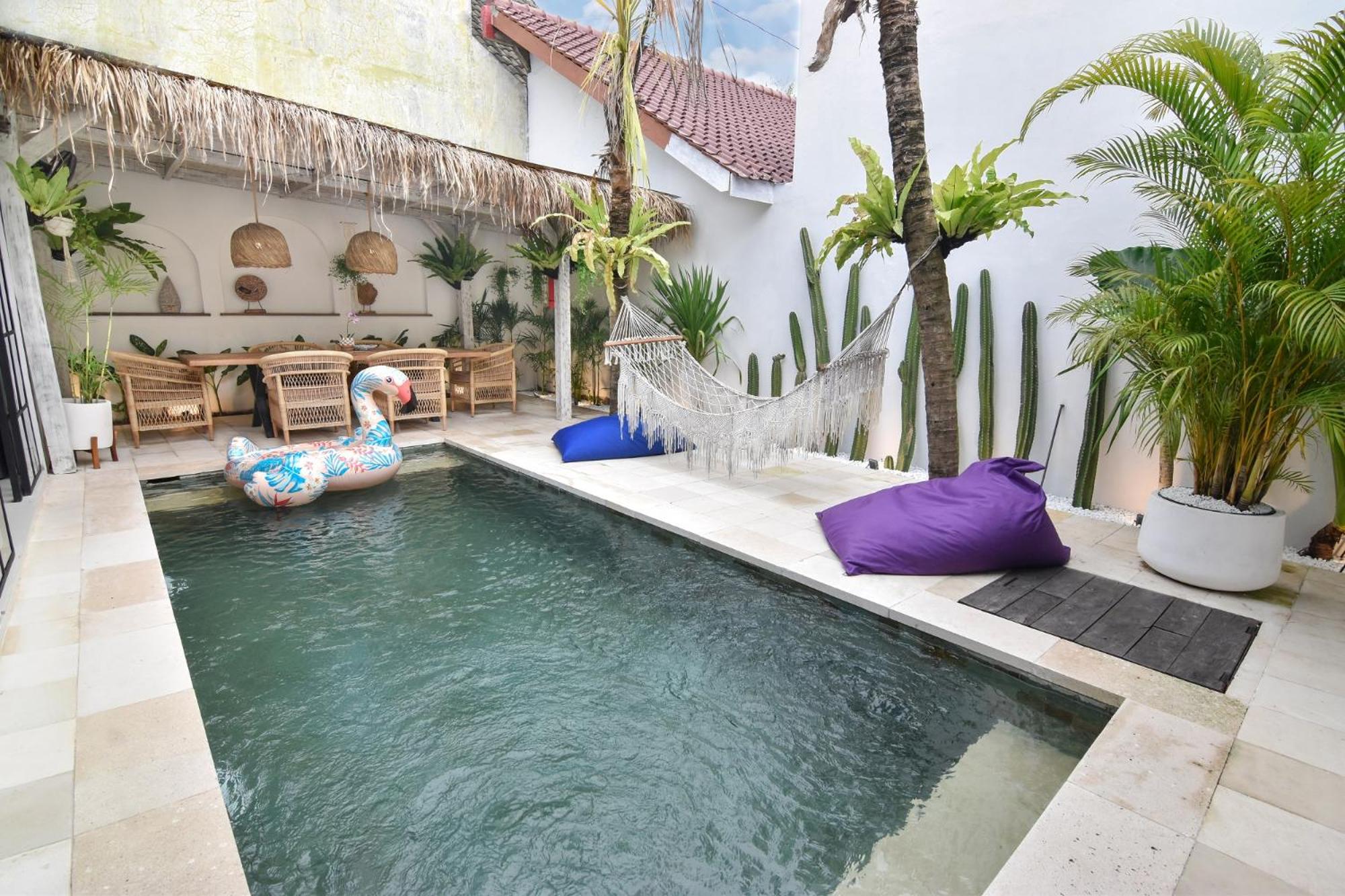Two-Bedroom Villa - Photo 4
