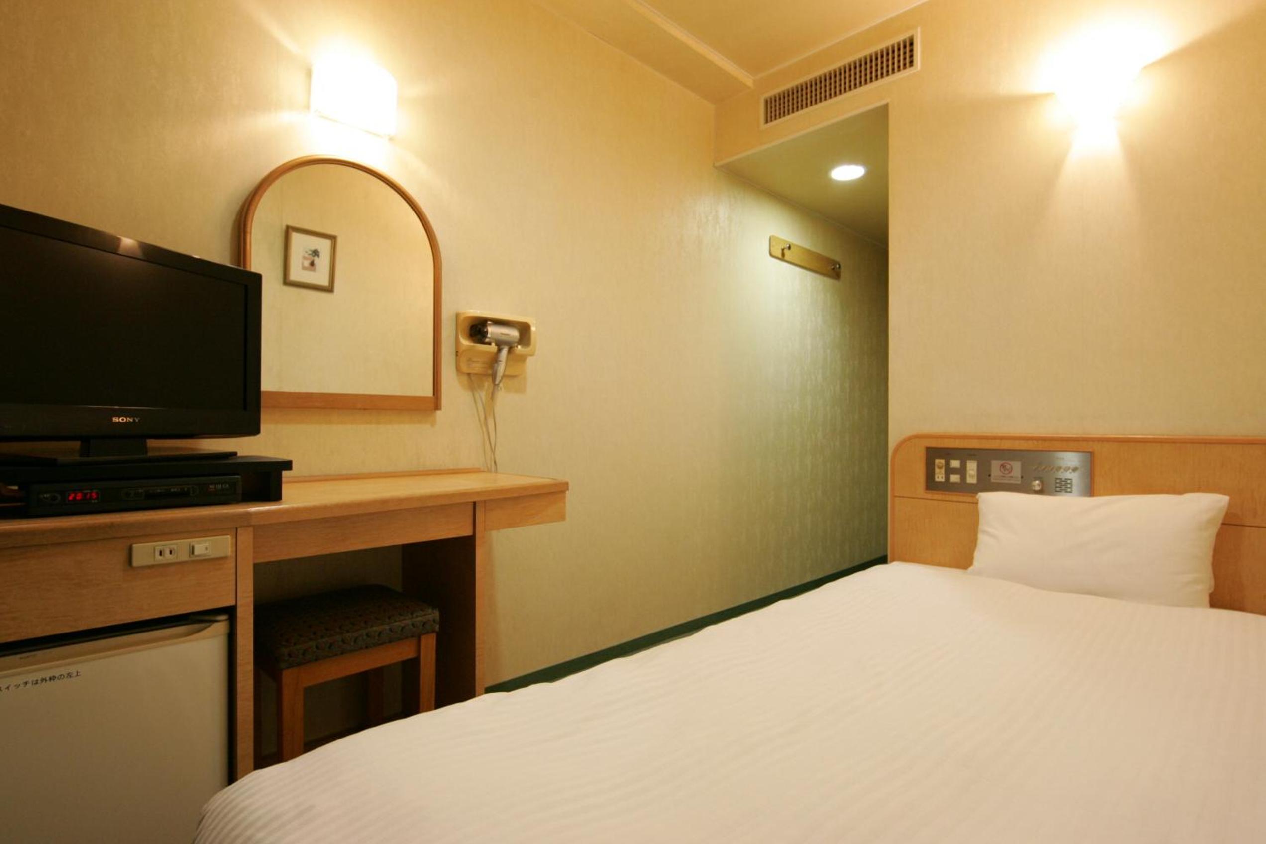 Single Room - Non-Smoking photo 1