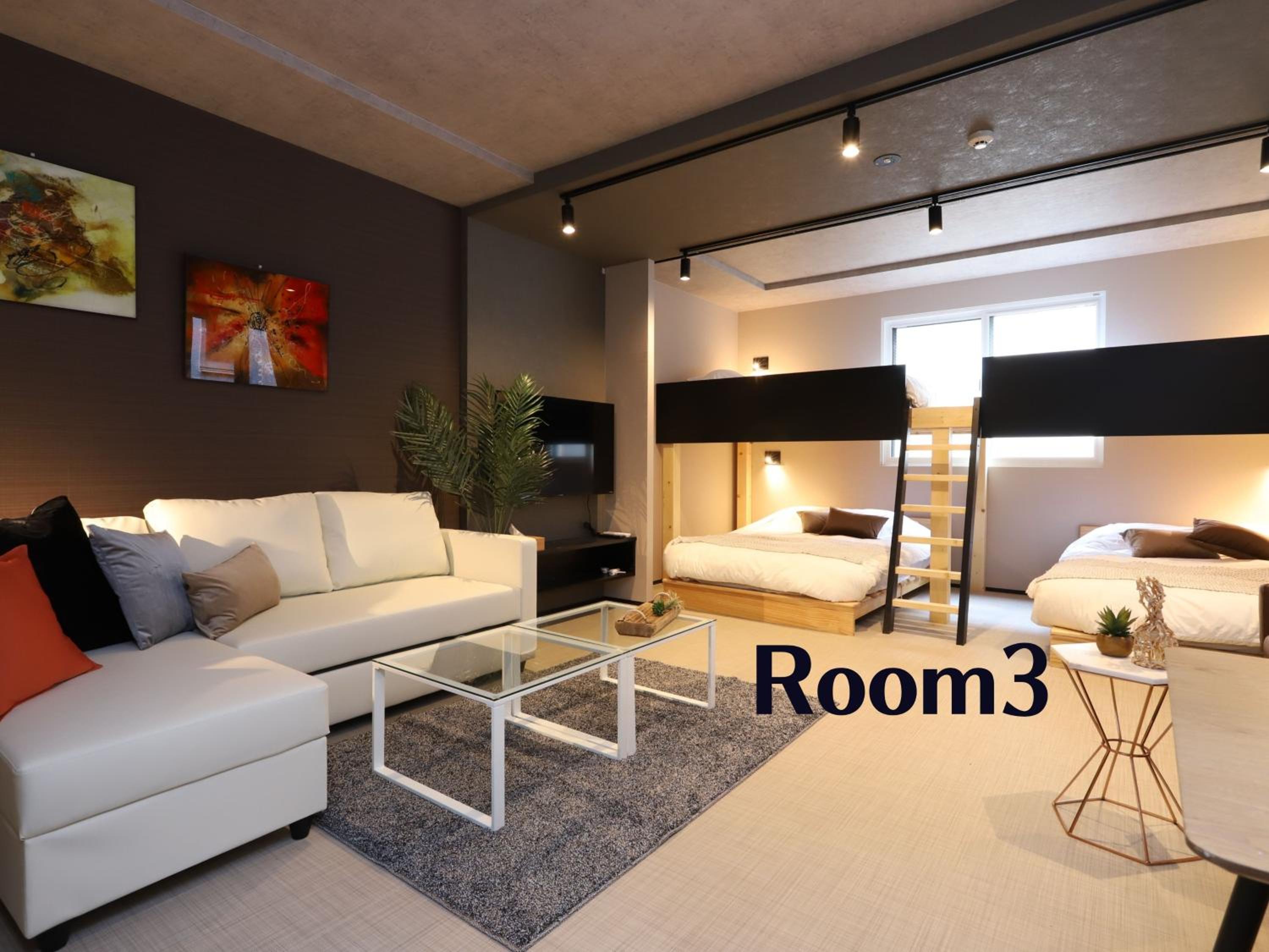 Family Room with Shower - Photo 1